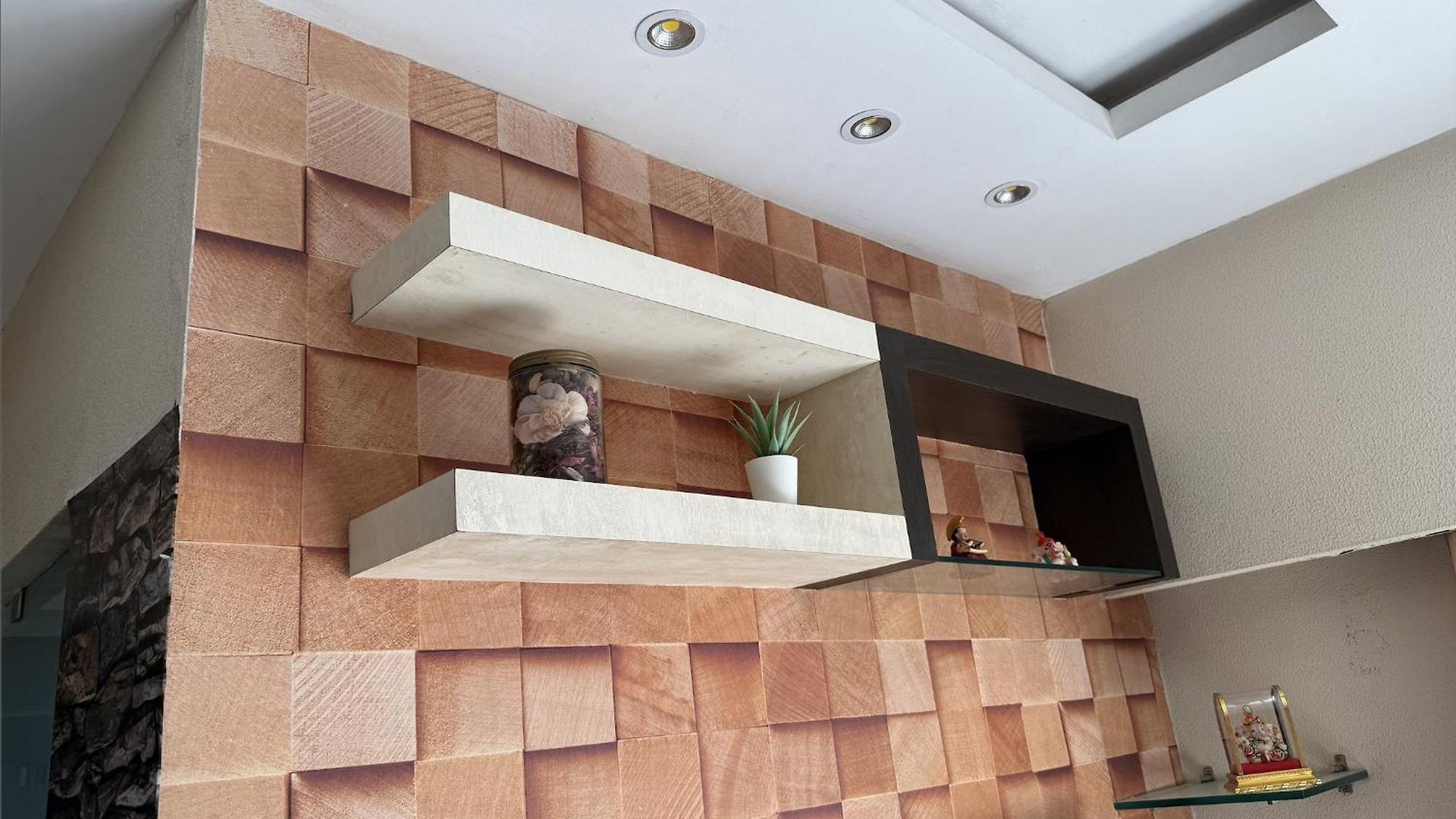 2bhk- Elegant Luxury - Livin Style * Mumbai