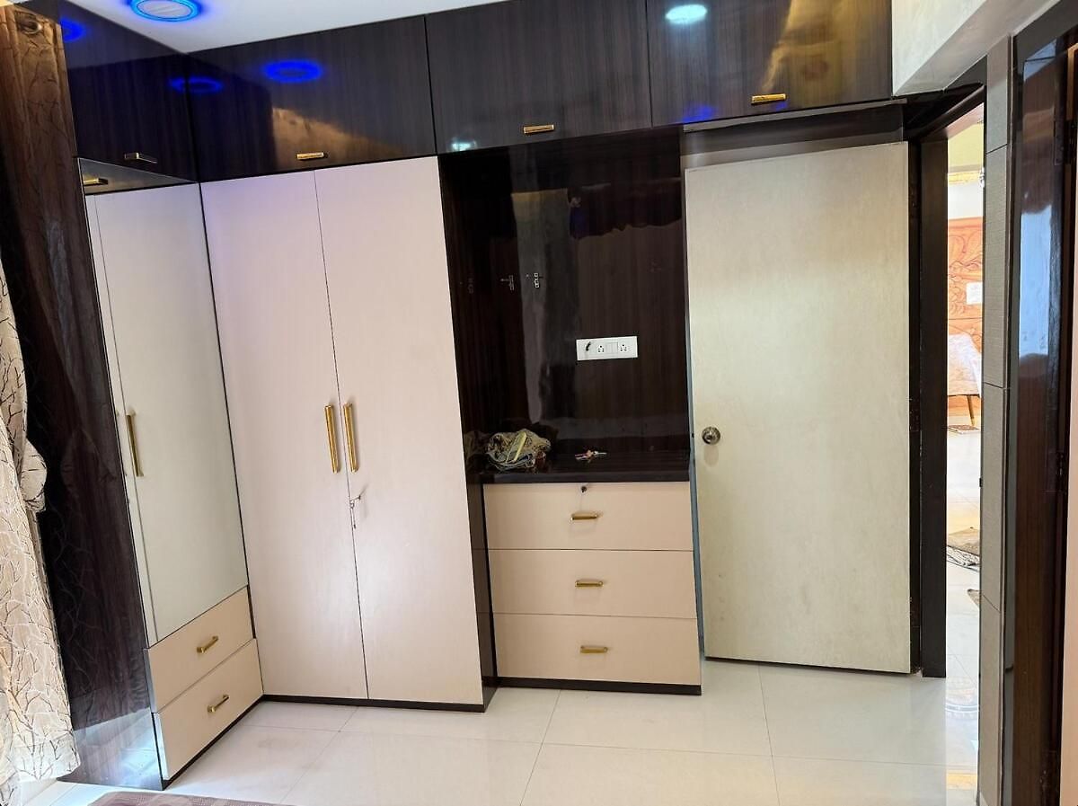 2bhk- Elegant Luxury - Livin Style * Mumbai