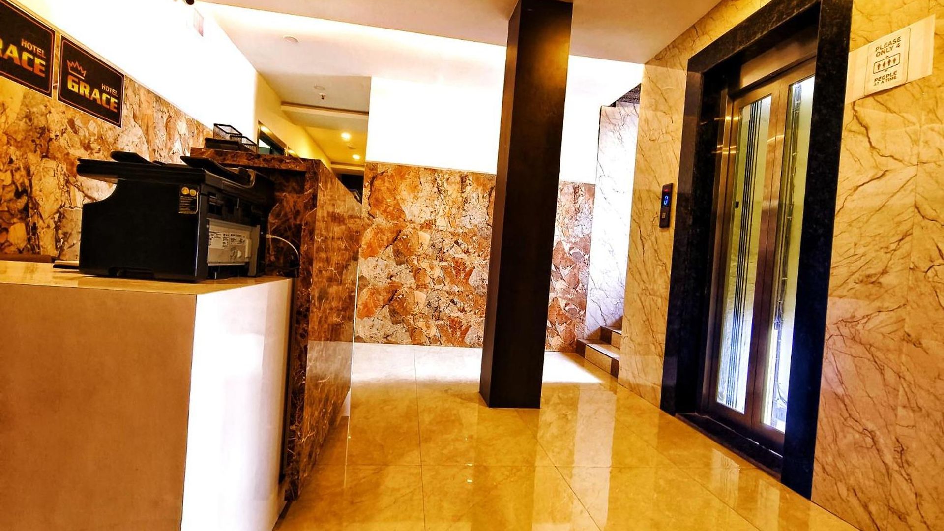 Hotel Grace V