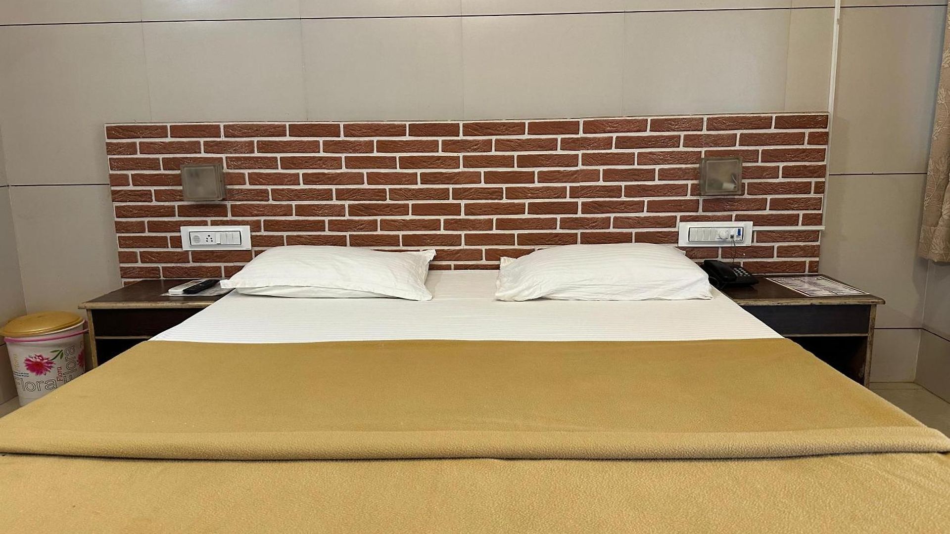 Farm Regency Hotel