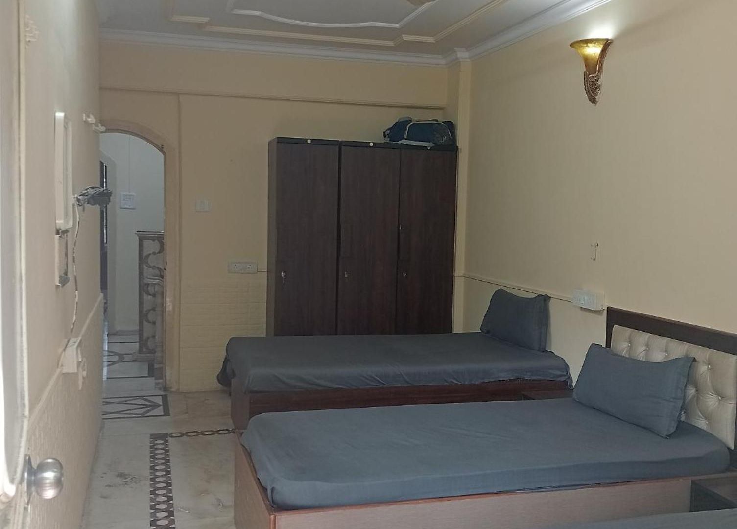 Hostel Westin Pg And *