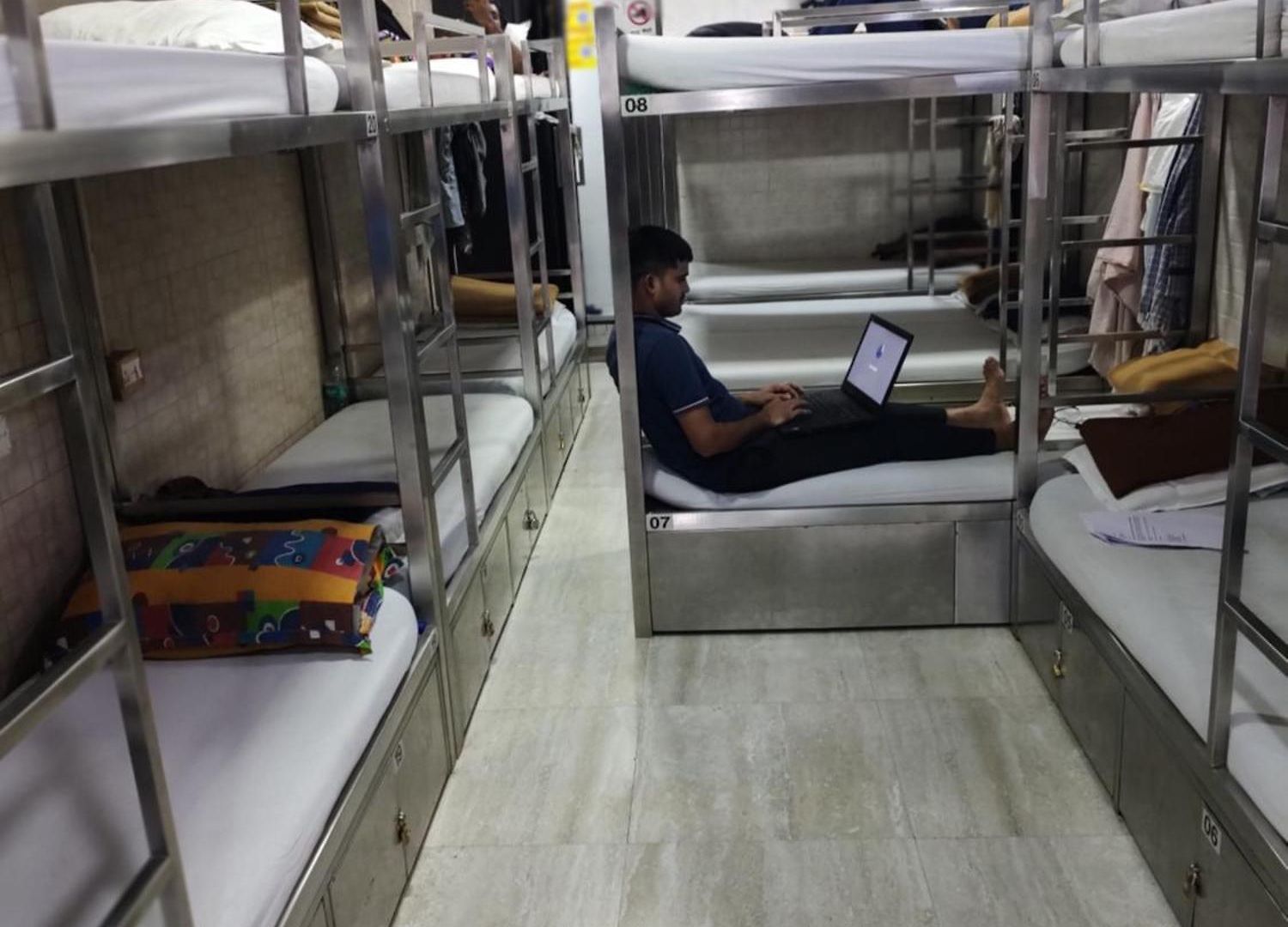 Serenity Ac Guest house Mumbai