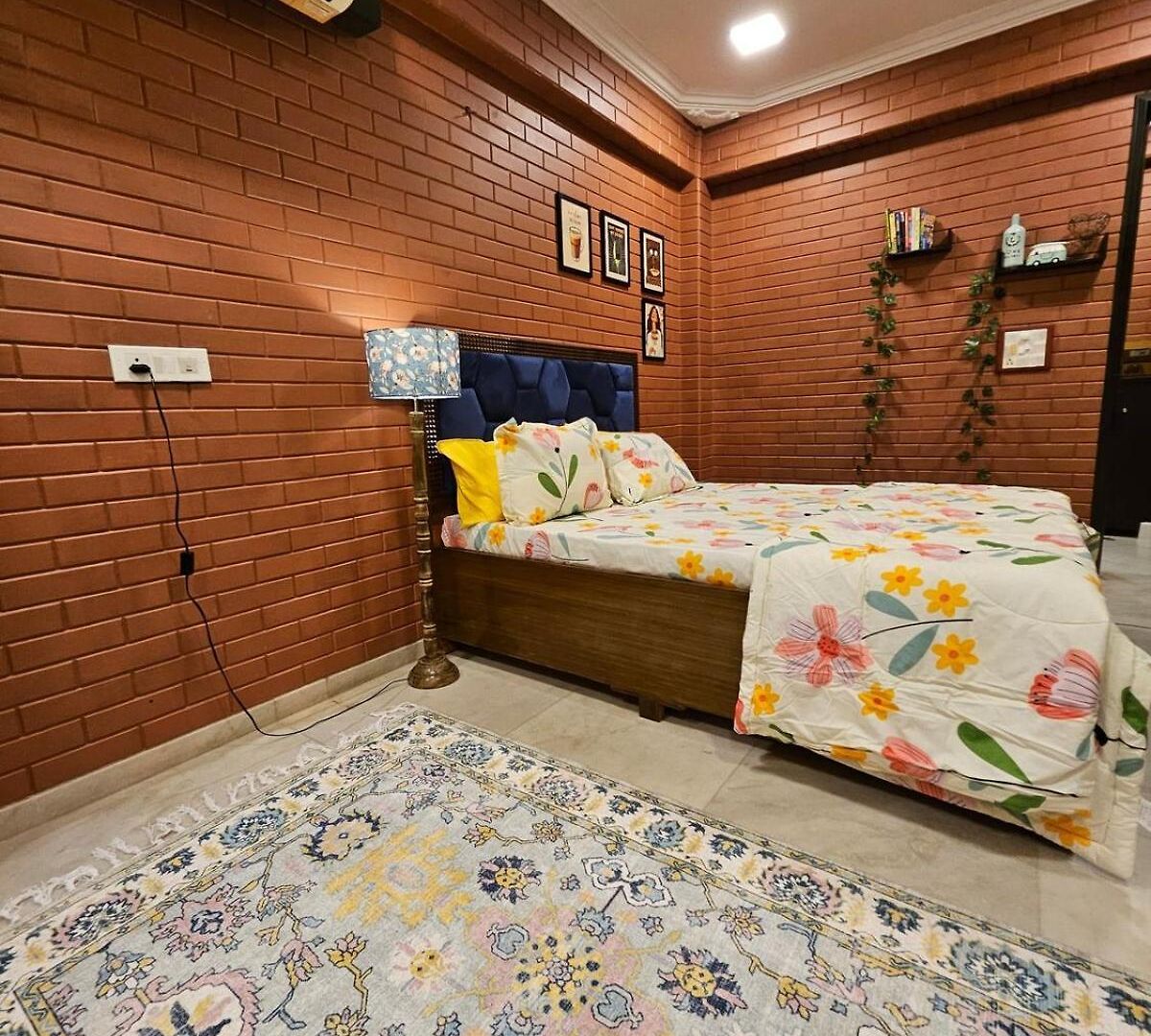 Brick Maison 1bhk With Free Parking, Juhu Bandra