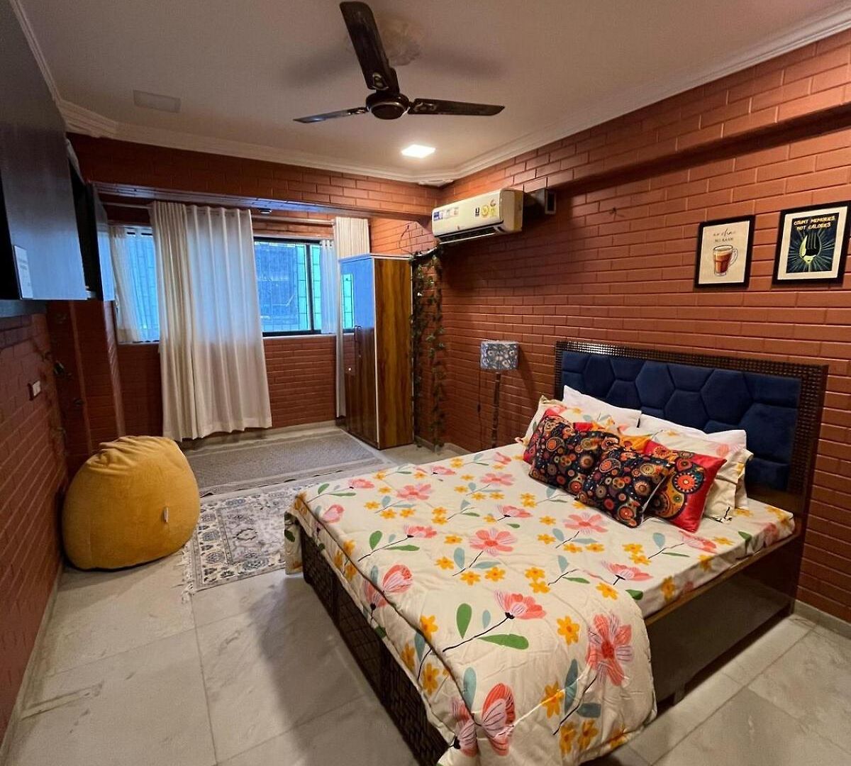 Apartment Brick Maison 1bhk With Free Parking, Juhu Bandra *