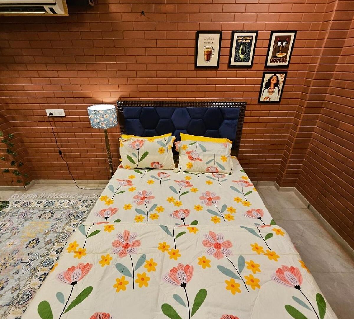 Apartment Brick Maison 1bhk With Free Parking, Juhu Bandra *