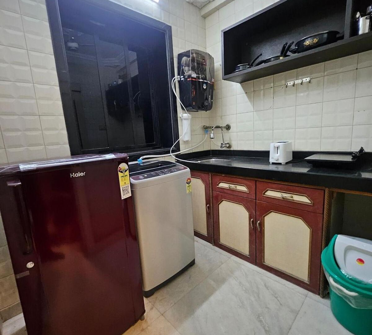 Brick Maison 1bhk With Free Parking, Juhu Bandra Mumbai