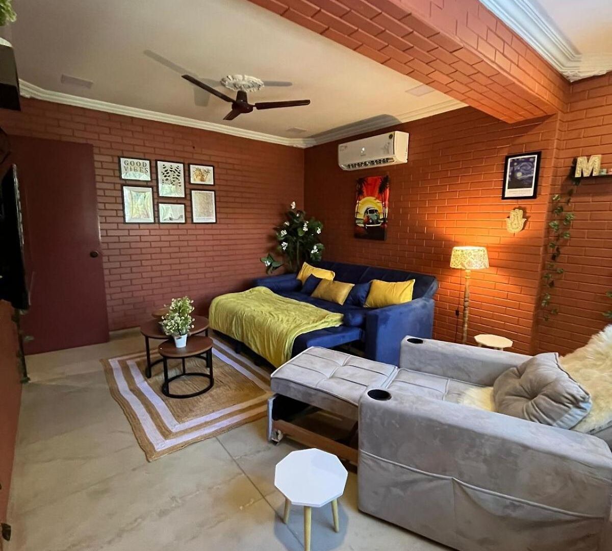 Brick Maison 1bhk With Free Parking, Juhu Bandra