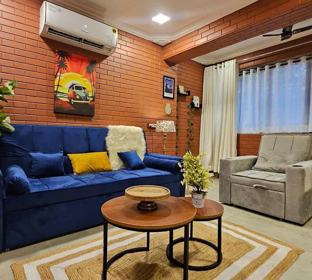 Apartment Brick Maison 1bhk With Free Parking, Juhu Bandra