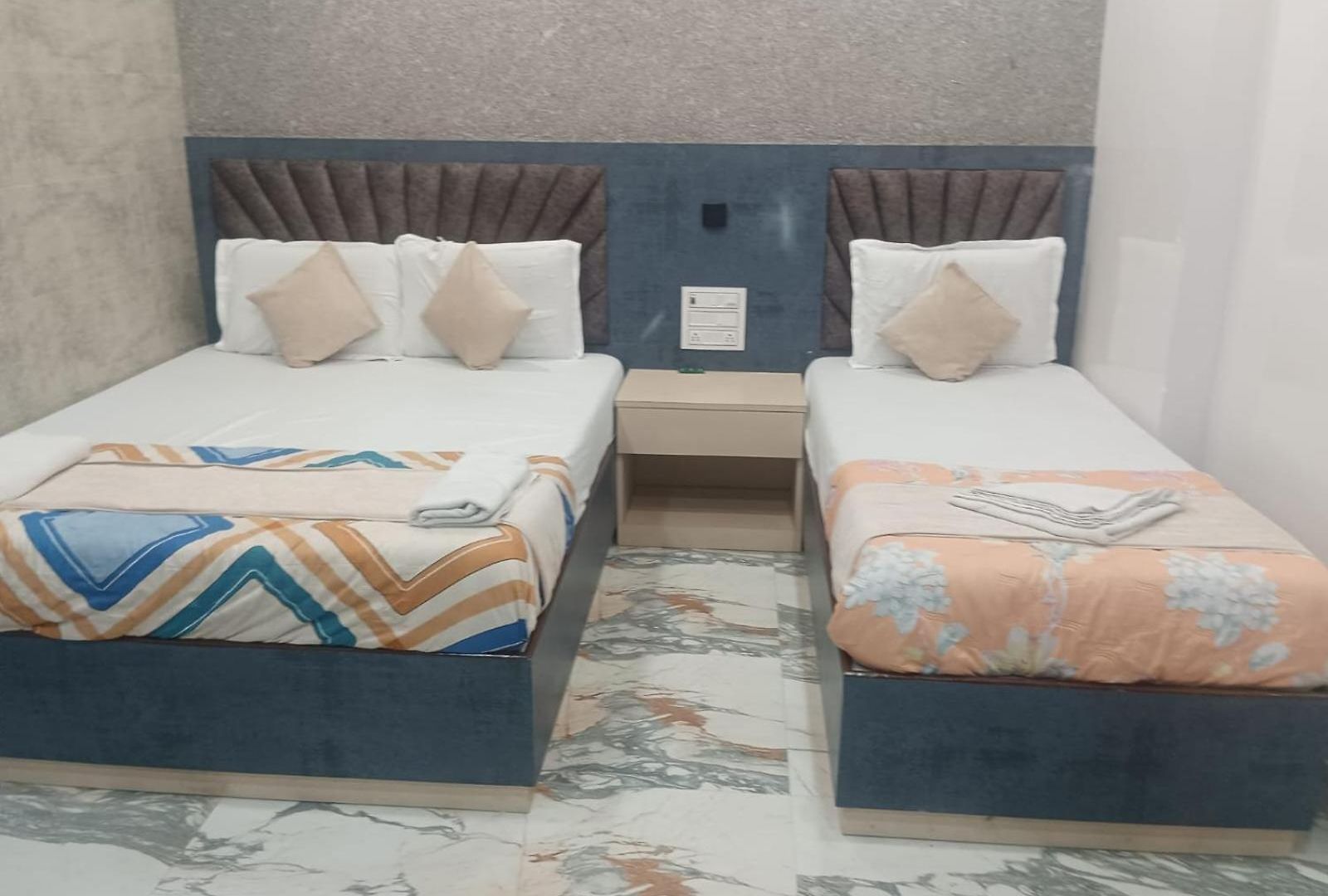 Guest house Galaxy Mumbai