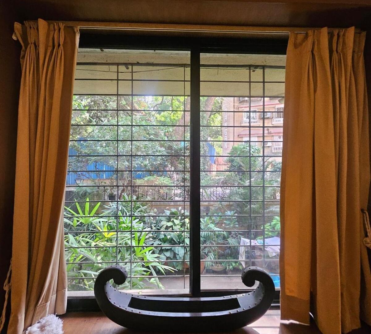 The Beautiful Bollywood 2bhk In Bandra Mumbai