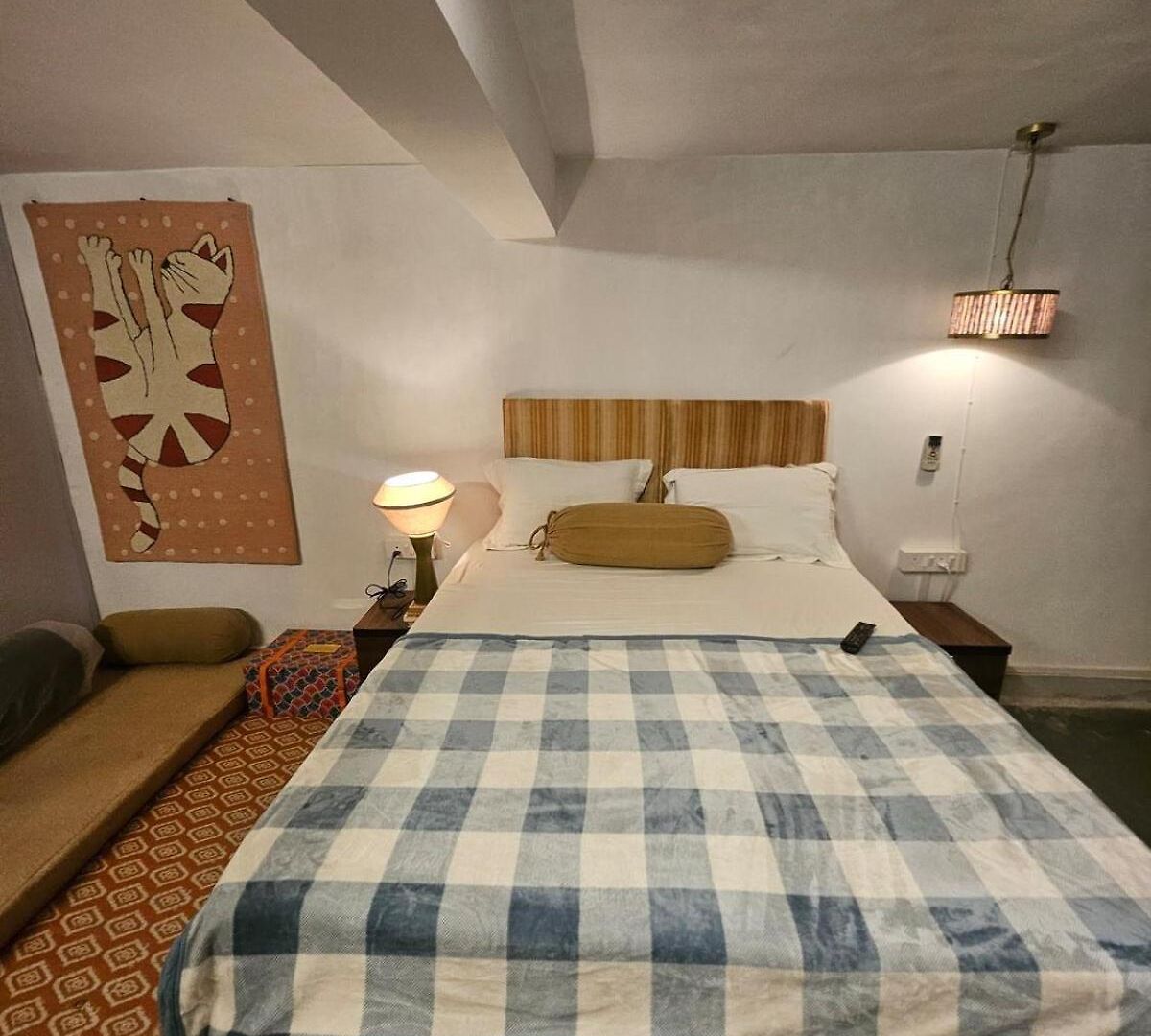 The Beautiful Bollywood 2bhk In Bandra