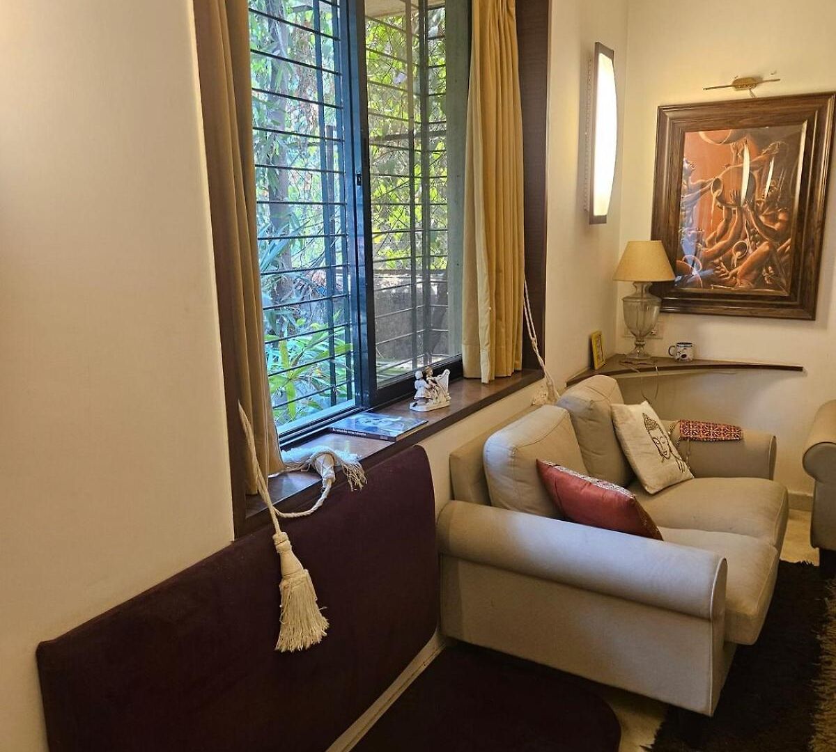 The Beautiful Bollywood 2bhk In Bandra Apartment