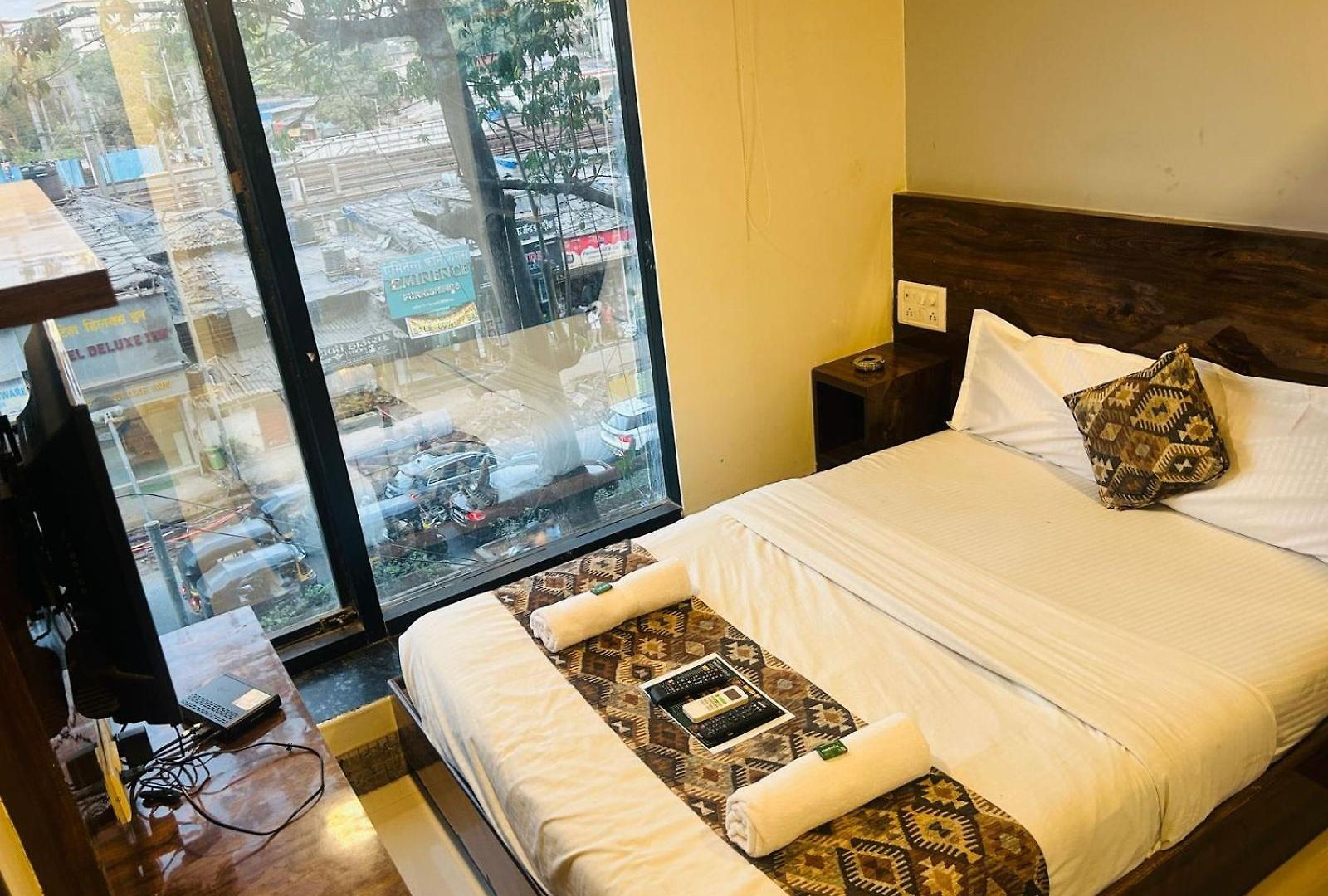 Summer Hotel