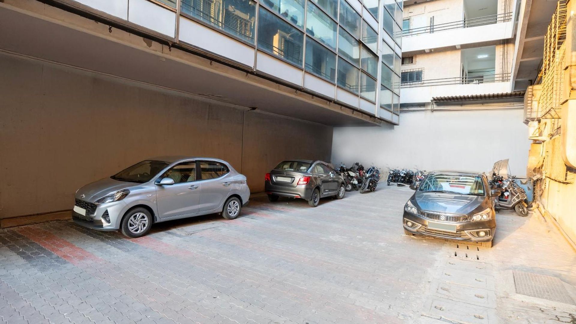 Hotel Treebo Vro Boutique, Andheri East Mumbai
