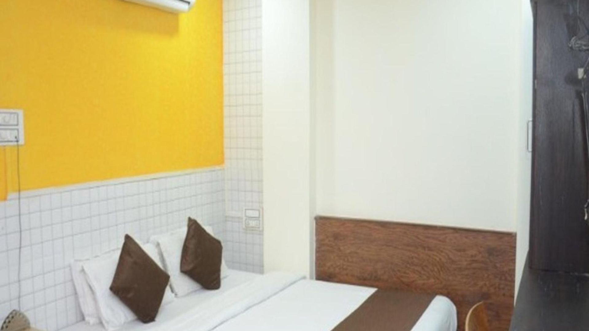 Sai Leela Near Airport Mumbai