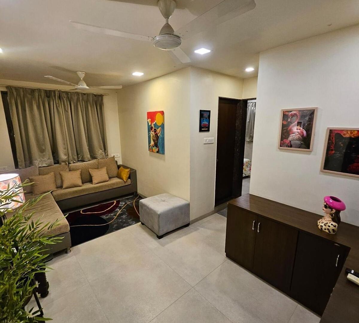 Pali Perch 1bhk With Peace, Charm And Bandra Vibes *