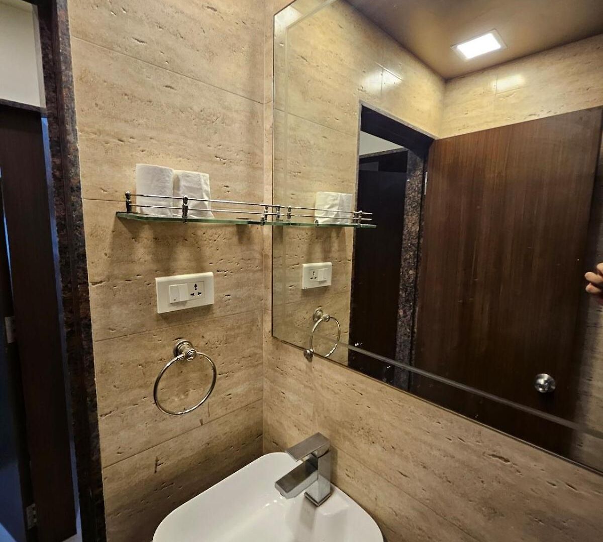 Apartment Pali Perch 1bhk With Peace, Charm And Bandra Vibes