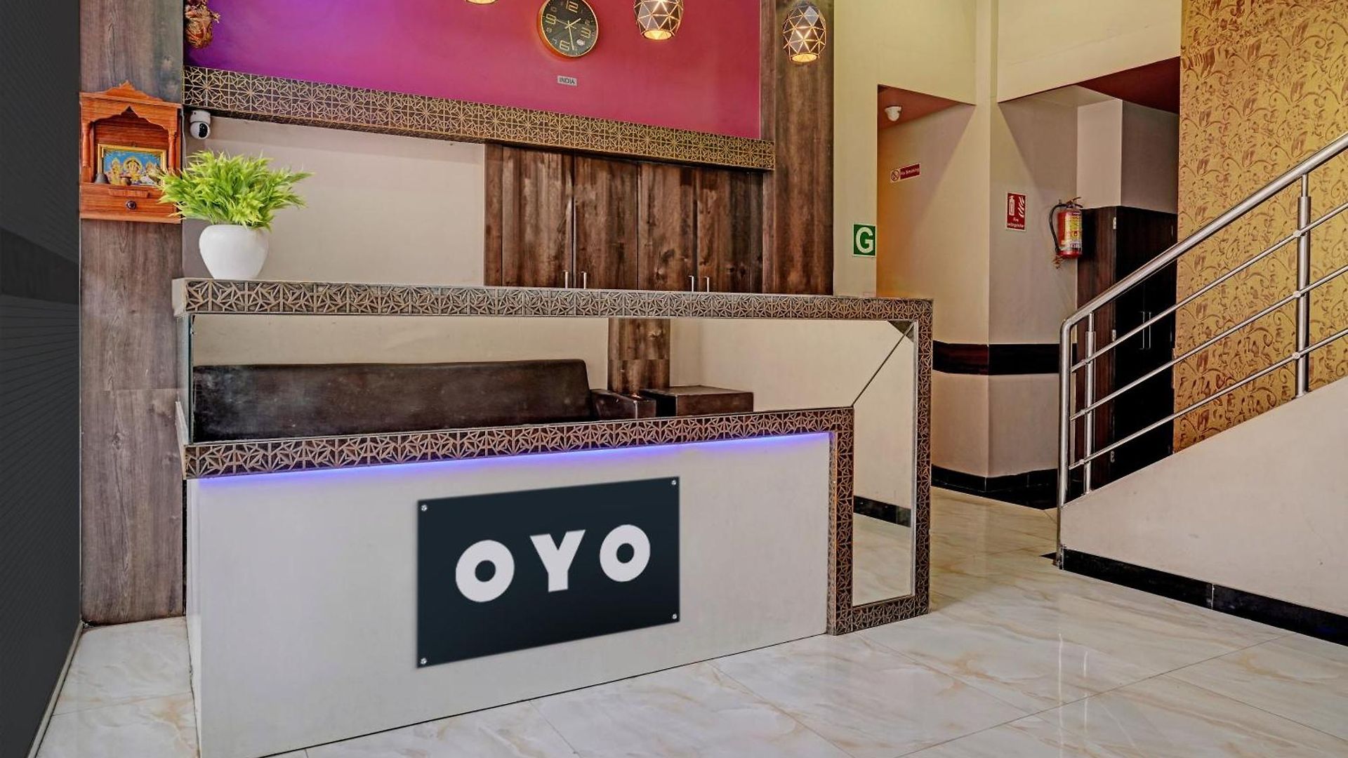 Oyo Blue Sapphire Residency Near Chhatrapati Shivaji International Airport Hotel Mumbai