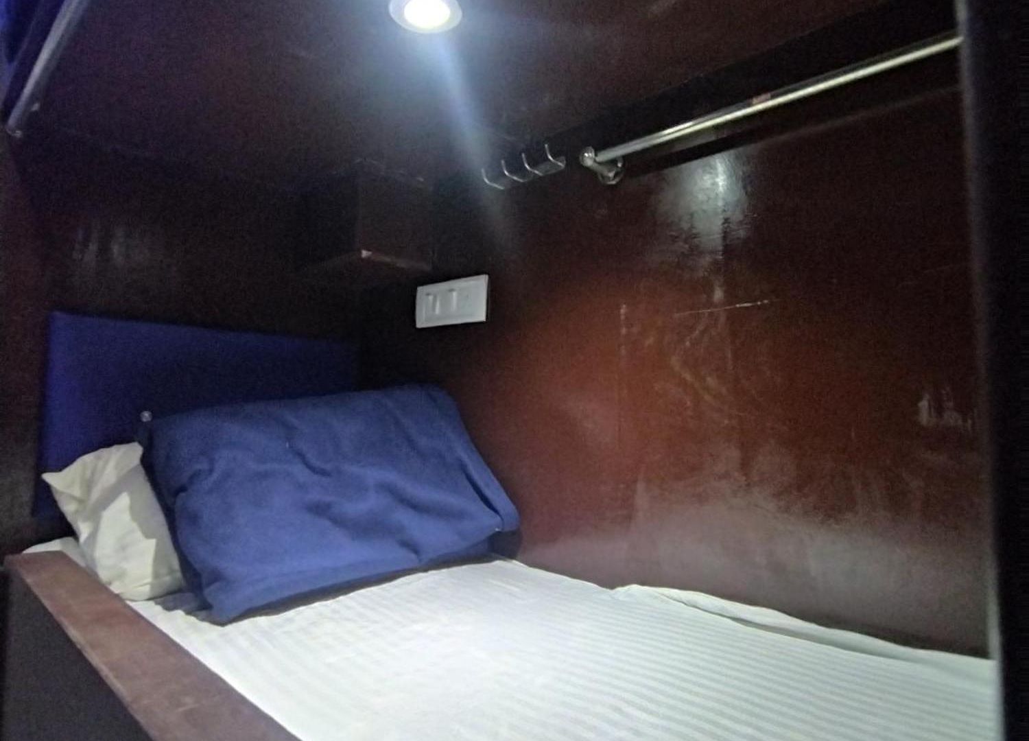 Ayala Pg Ac Deluxe1 Mumbai
