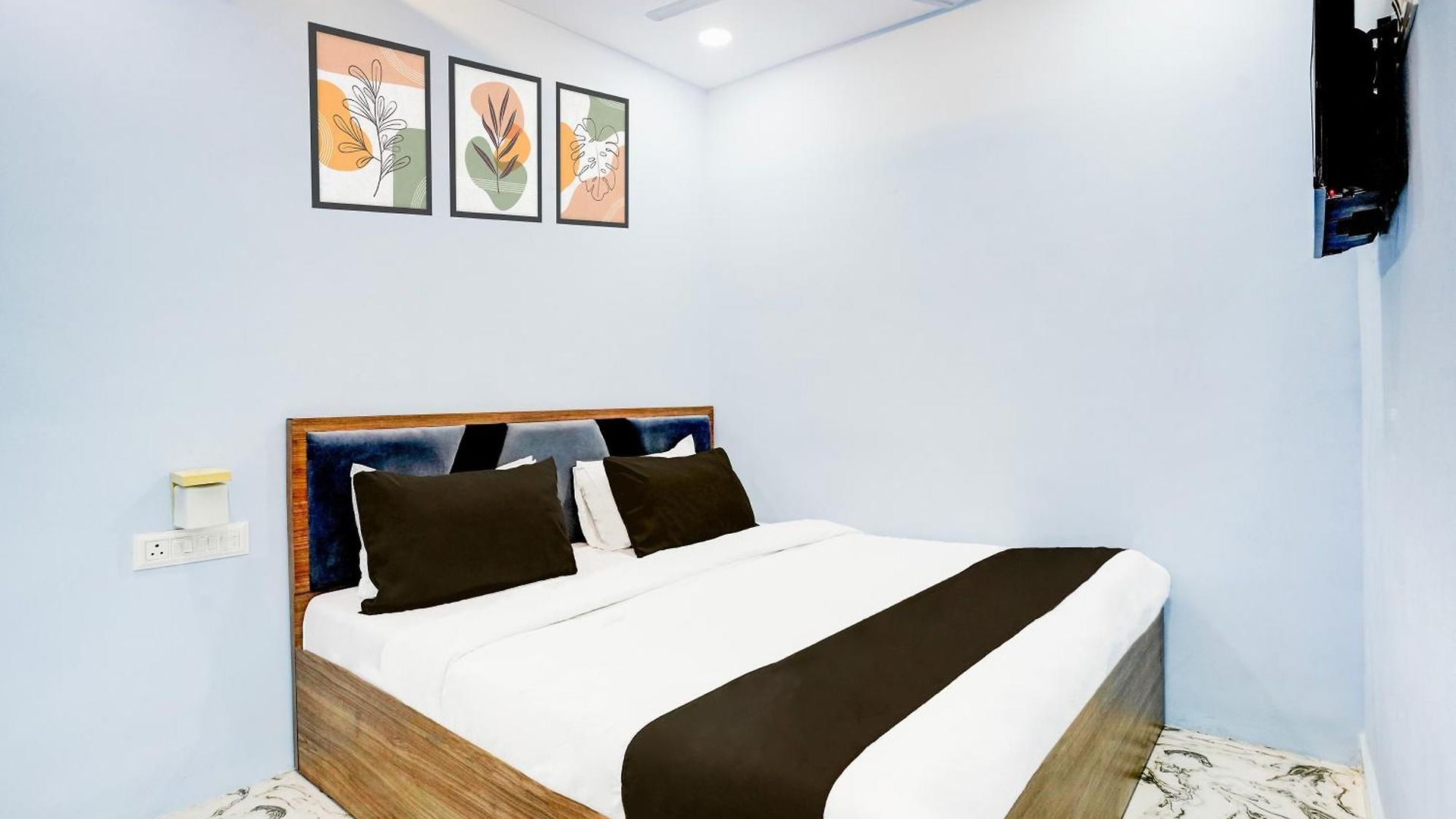 Hotel O Ashyana &