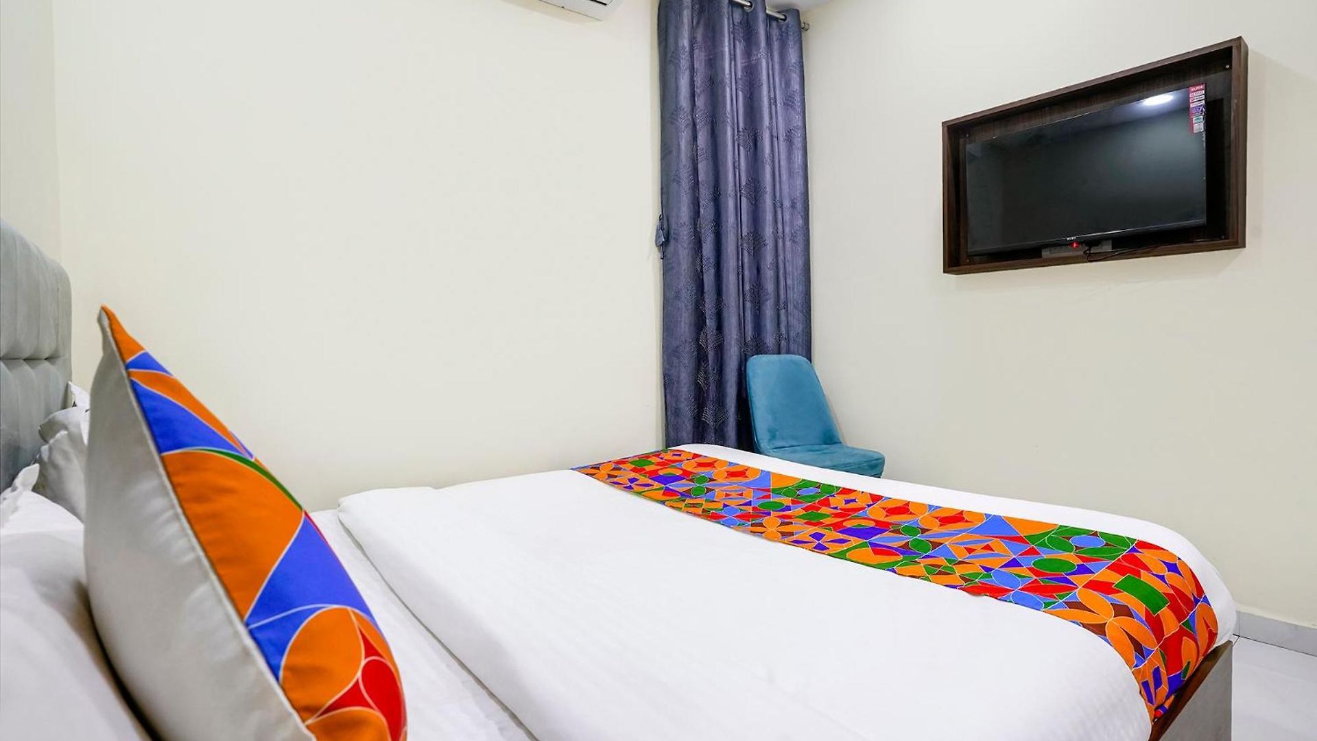 Via Lexus 5 - Nr Janki Devi High School 3* Mumbai