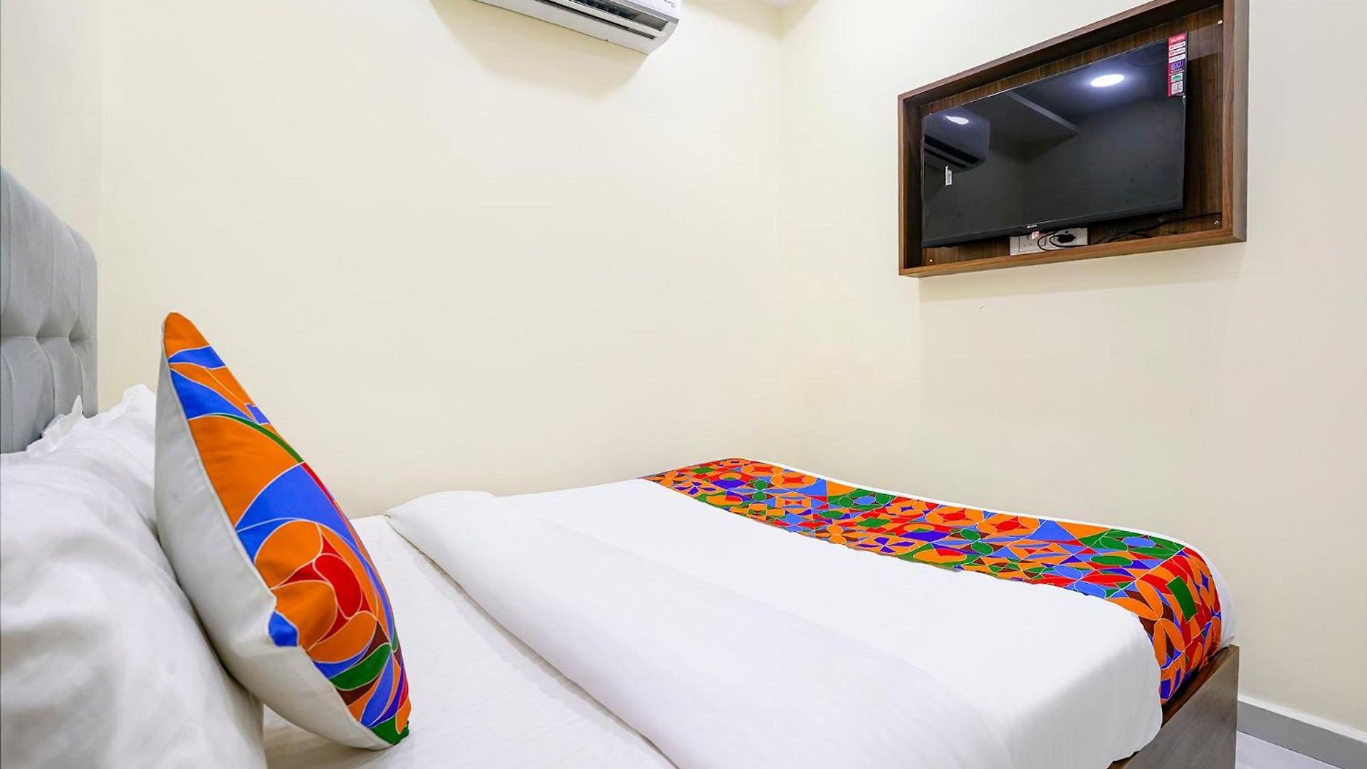 Via Lexus 5 - Nr Janki Devi High School 3* Mumbai