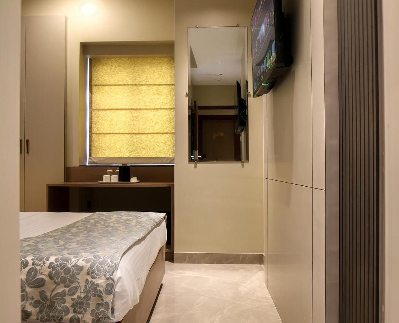 The Falcon - Inn Mumbai