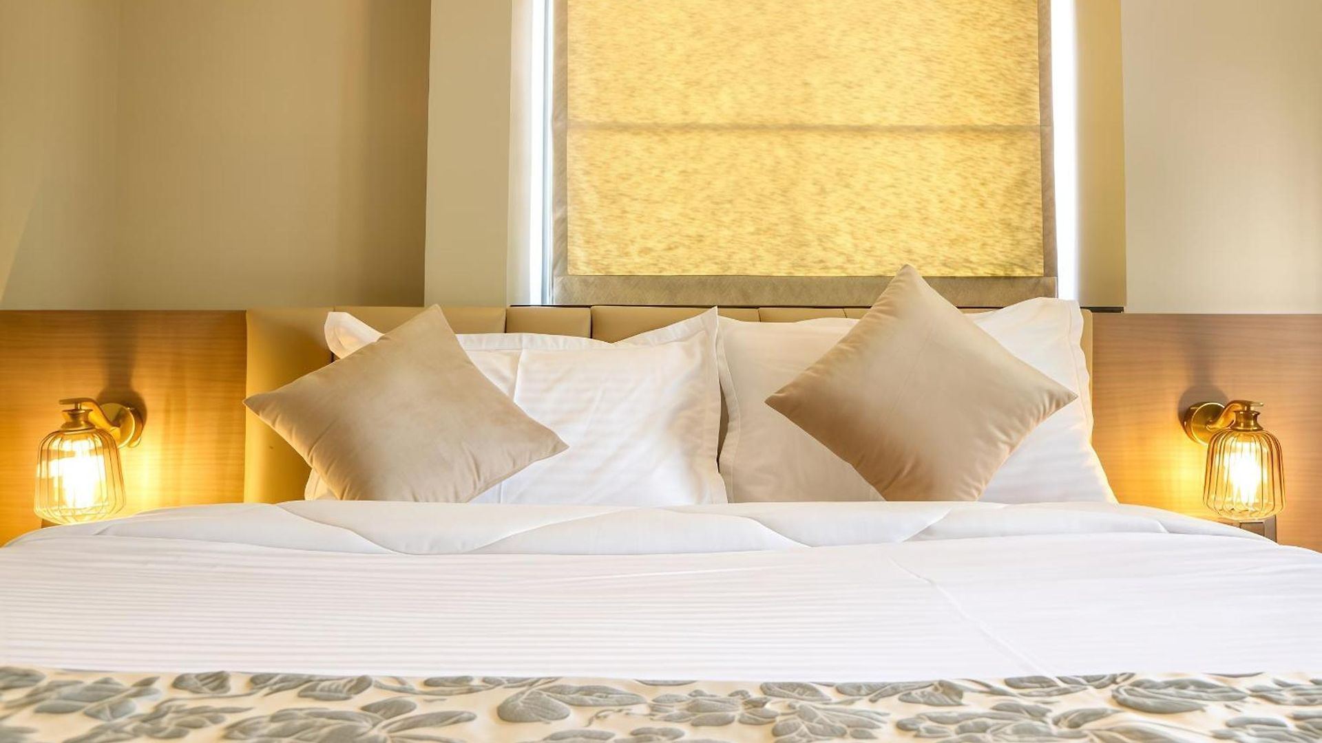 The Falcon - 3* Mumbai