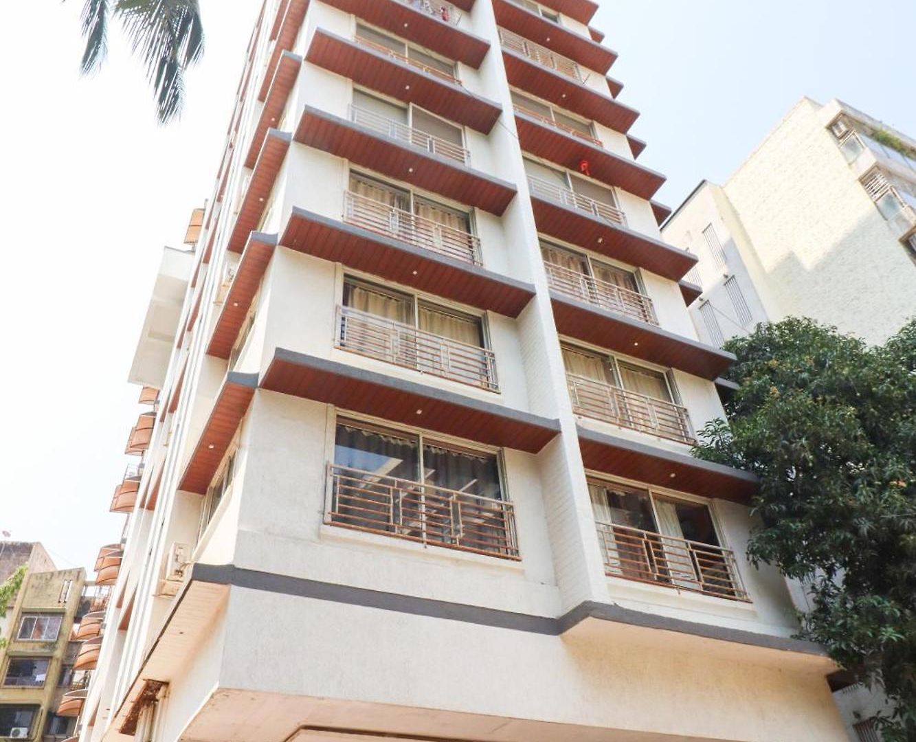 Pinakii Comfort Parle - Near Airport Apartment