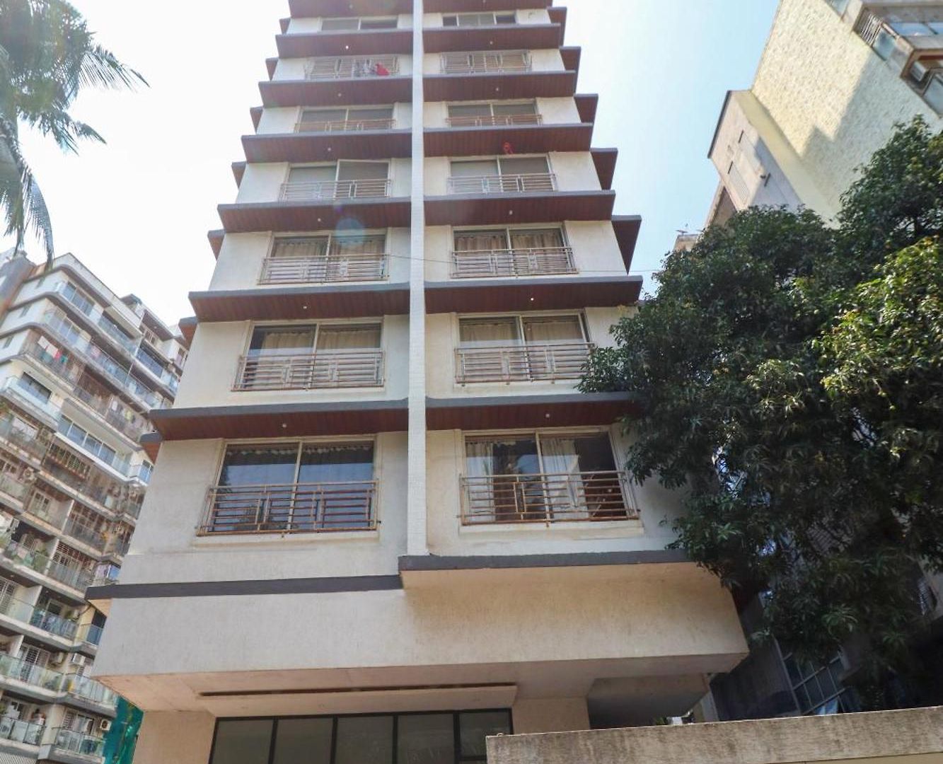 Pinakii Comfort Parle - Near Airport Apartment