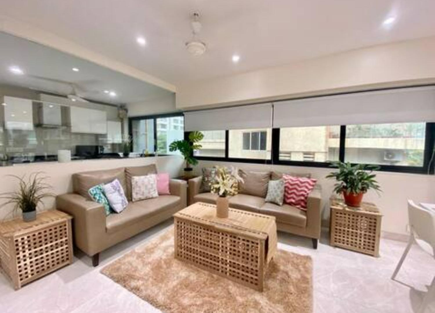 Apartment Connekthomes -modern 3bed3bath In Prime Bandra Neighborhood