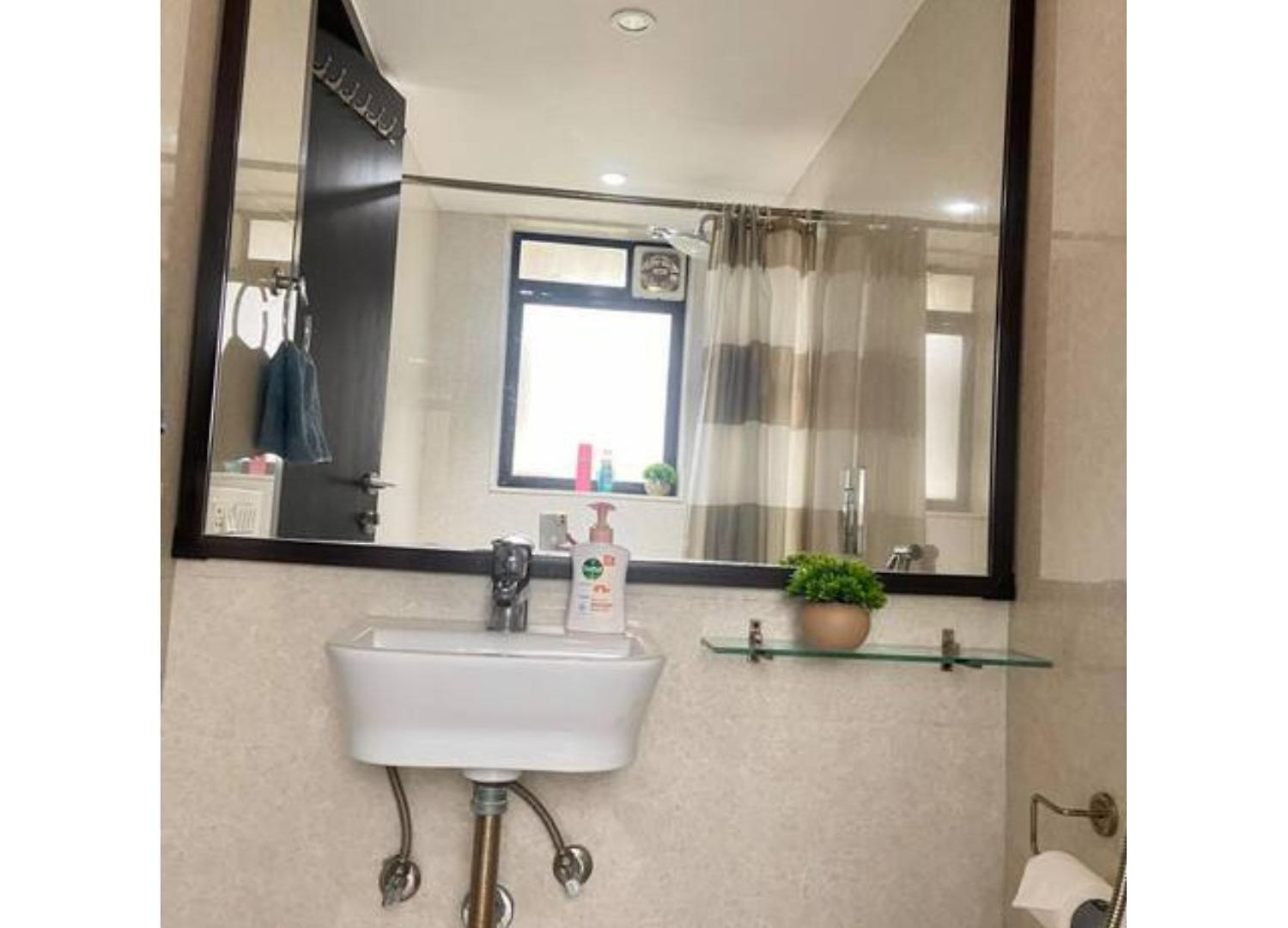 Apartment Connekthomes -modern 3bed3bath In Prime Bandra Neighborhood *