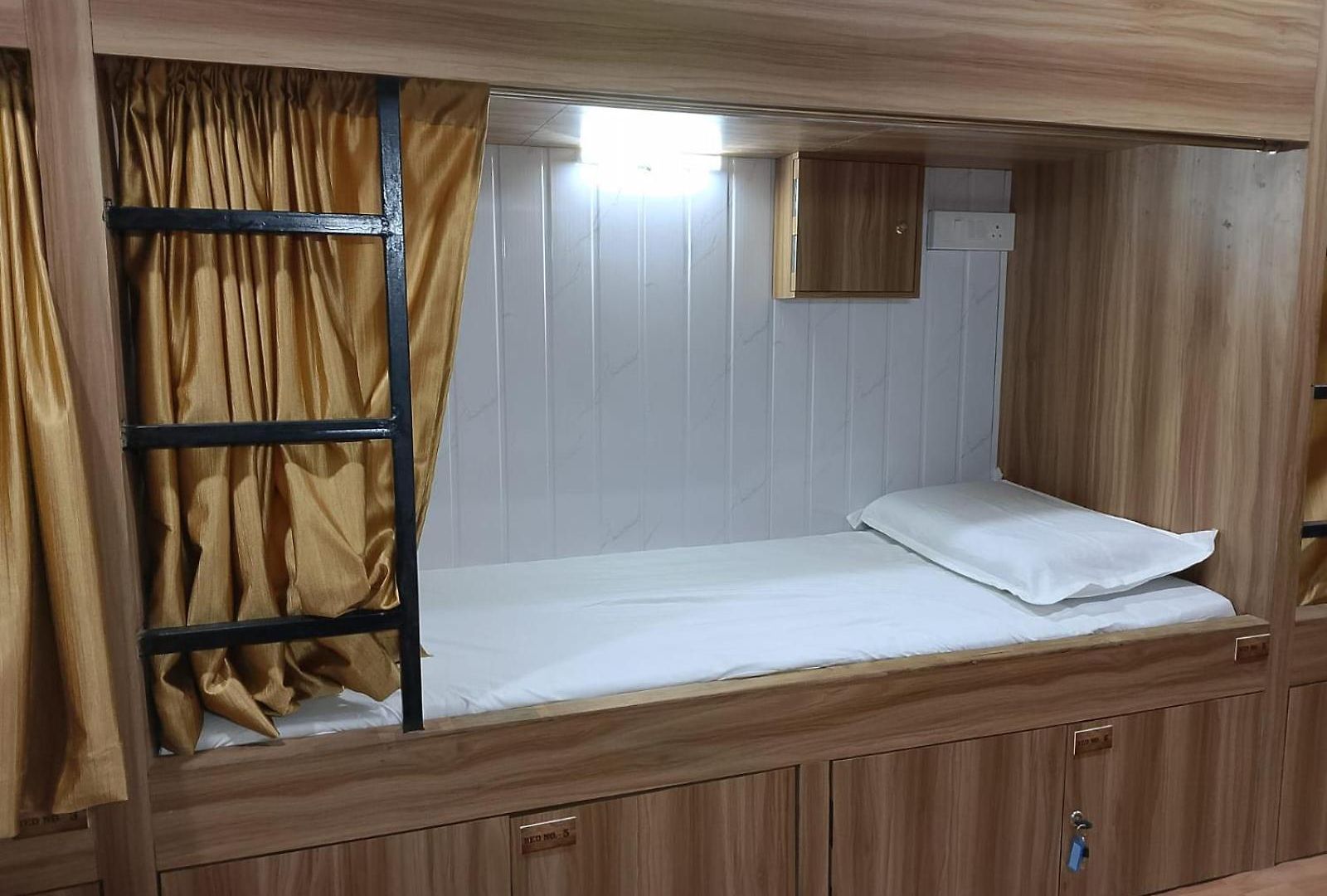 Sun Shine Ac Guest house