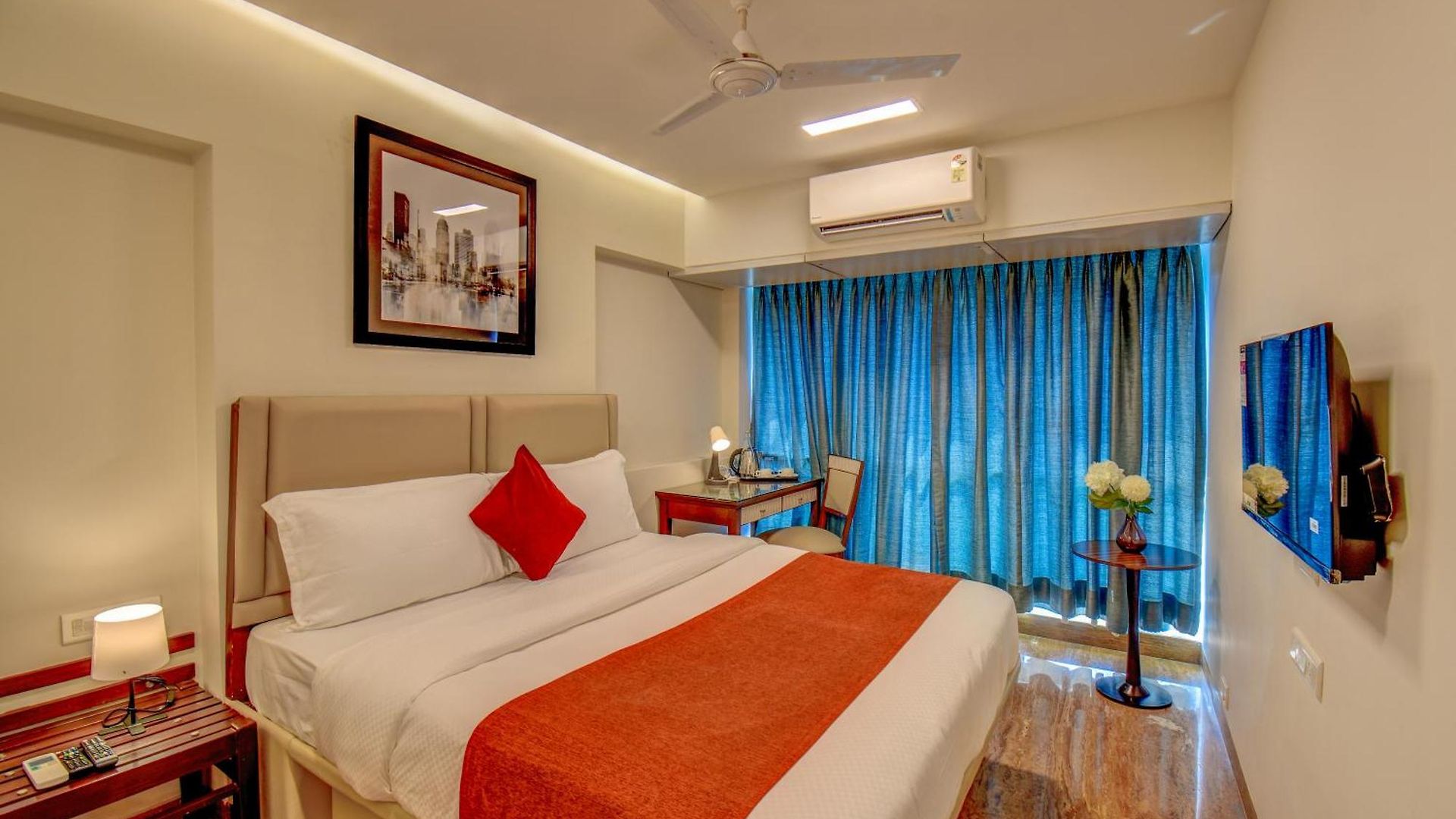 Hotel Staywood Suites, Mumbai
