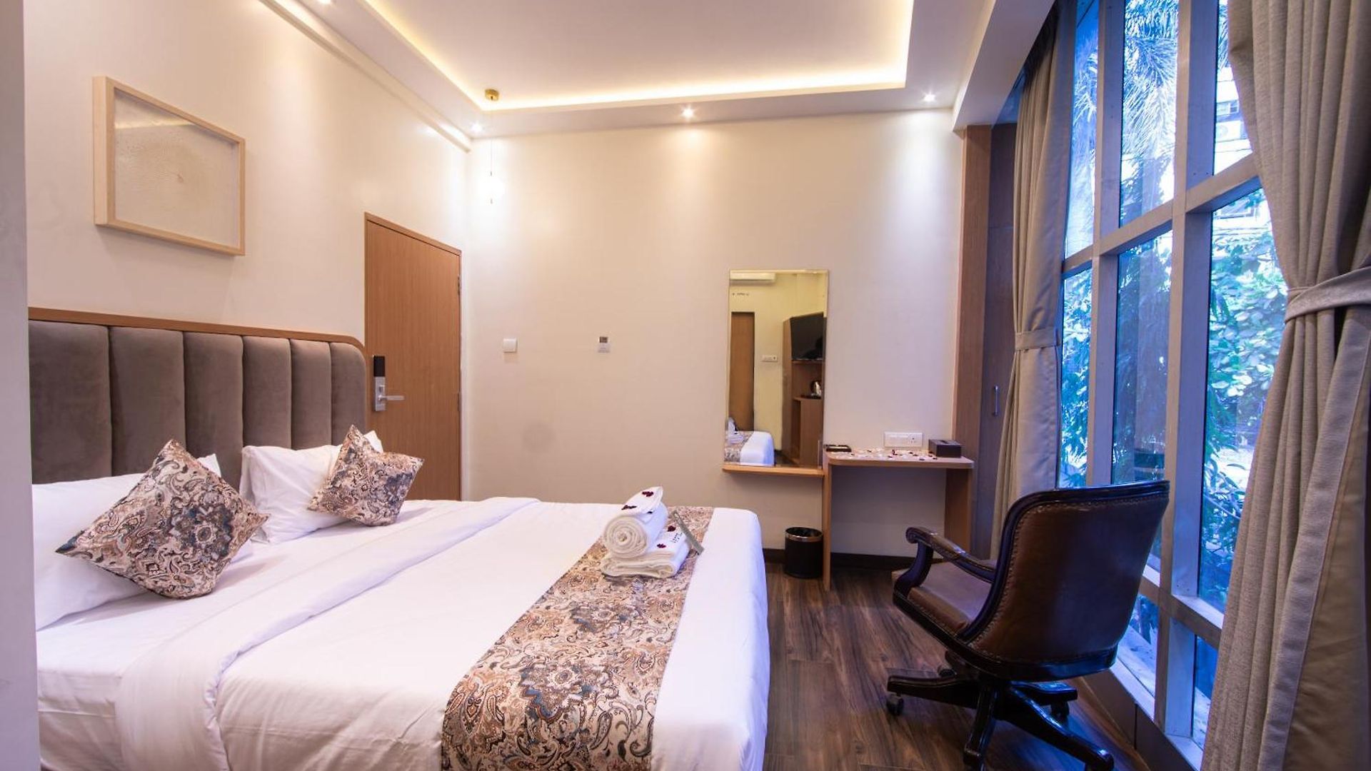 Afotel Mumbai-near International Airport