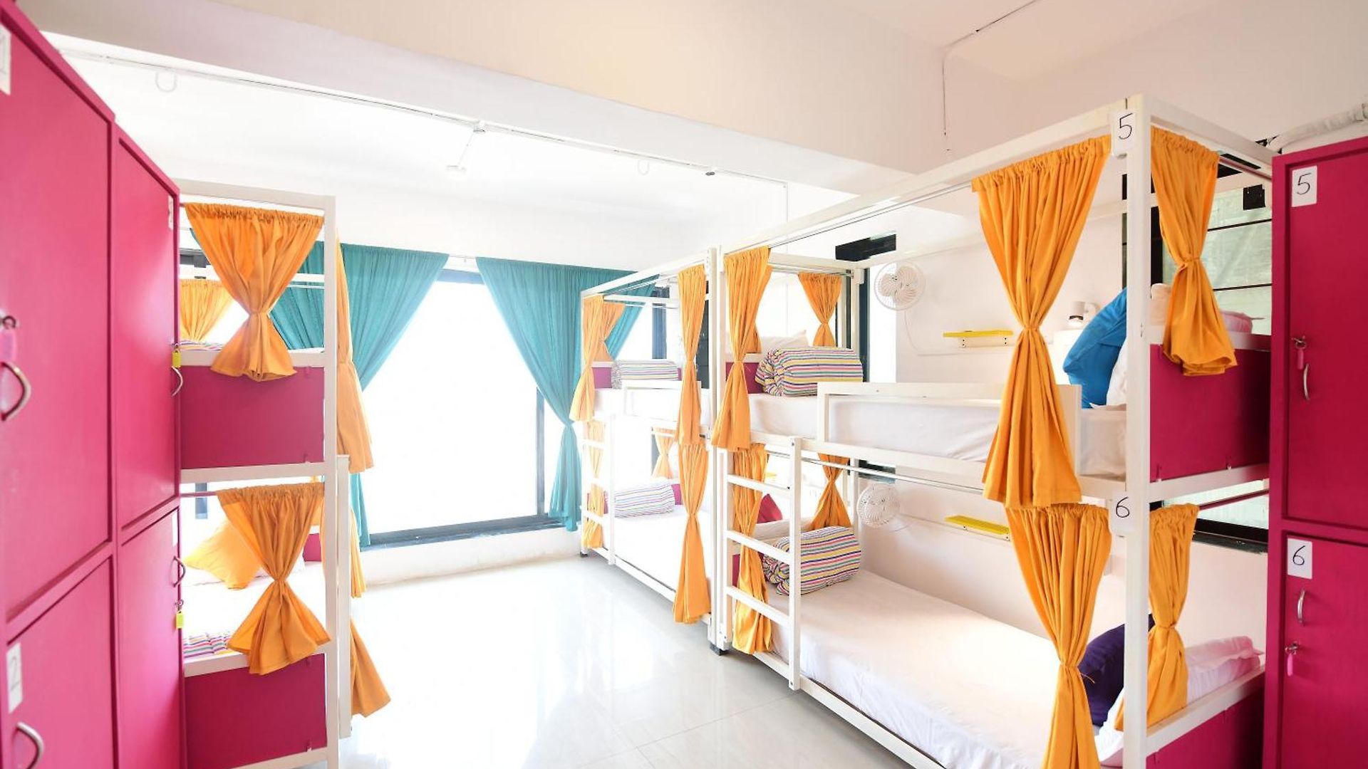 Hostel Urban Mumbai
