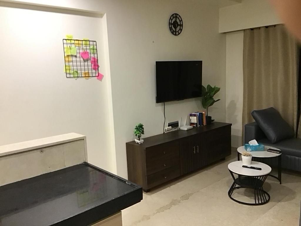 Bkc Nest 1bhk