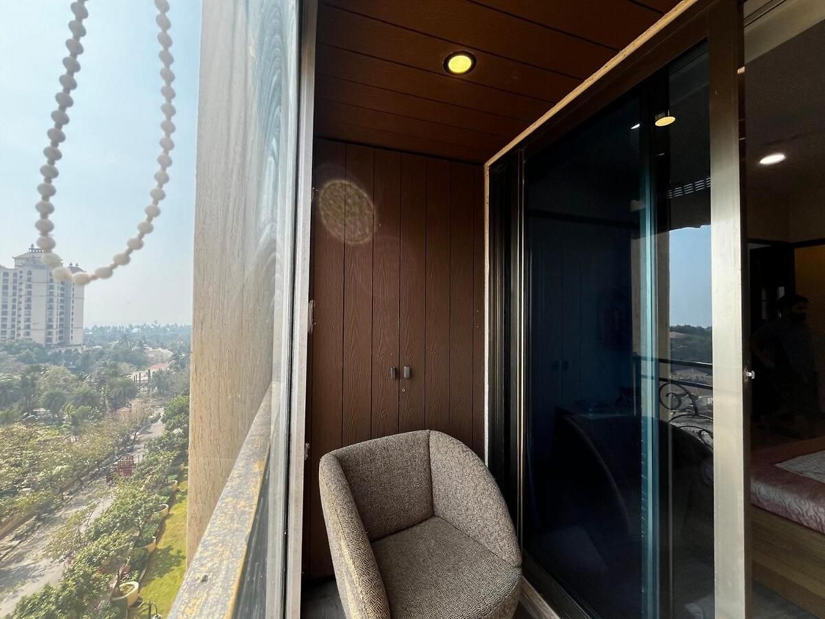 Blue Vista - Lux 5bhk Apartment
