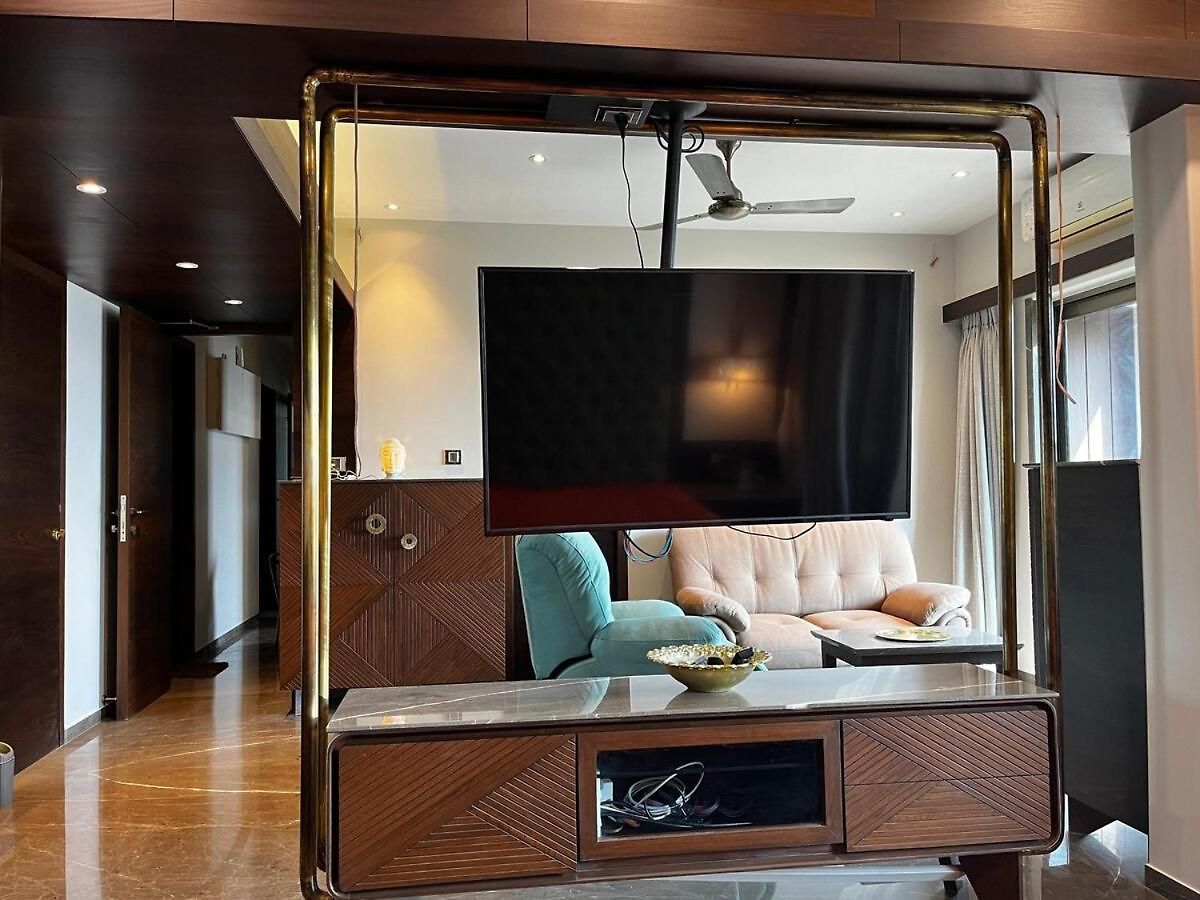 Blue Vista - Lux 5bhk