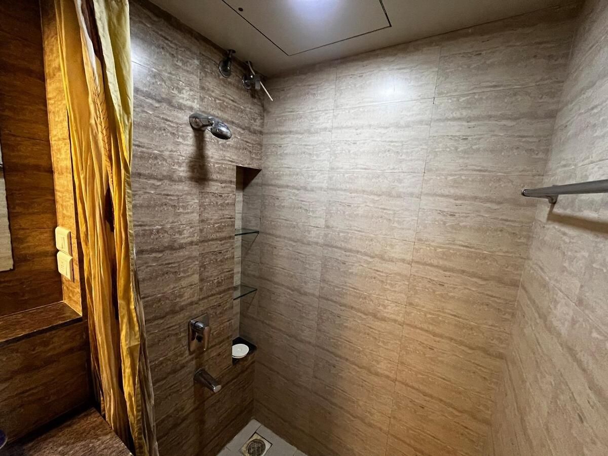 Blue Vista - Lux 5bhk *