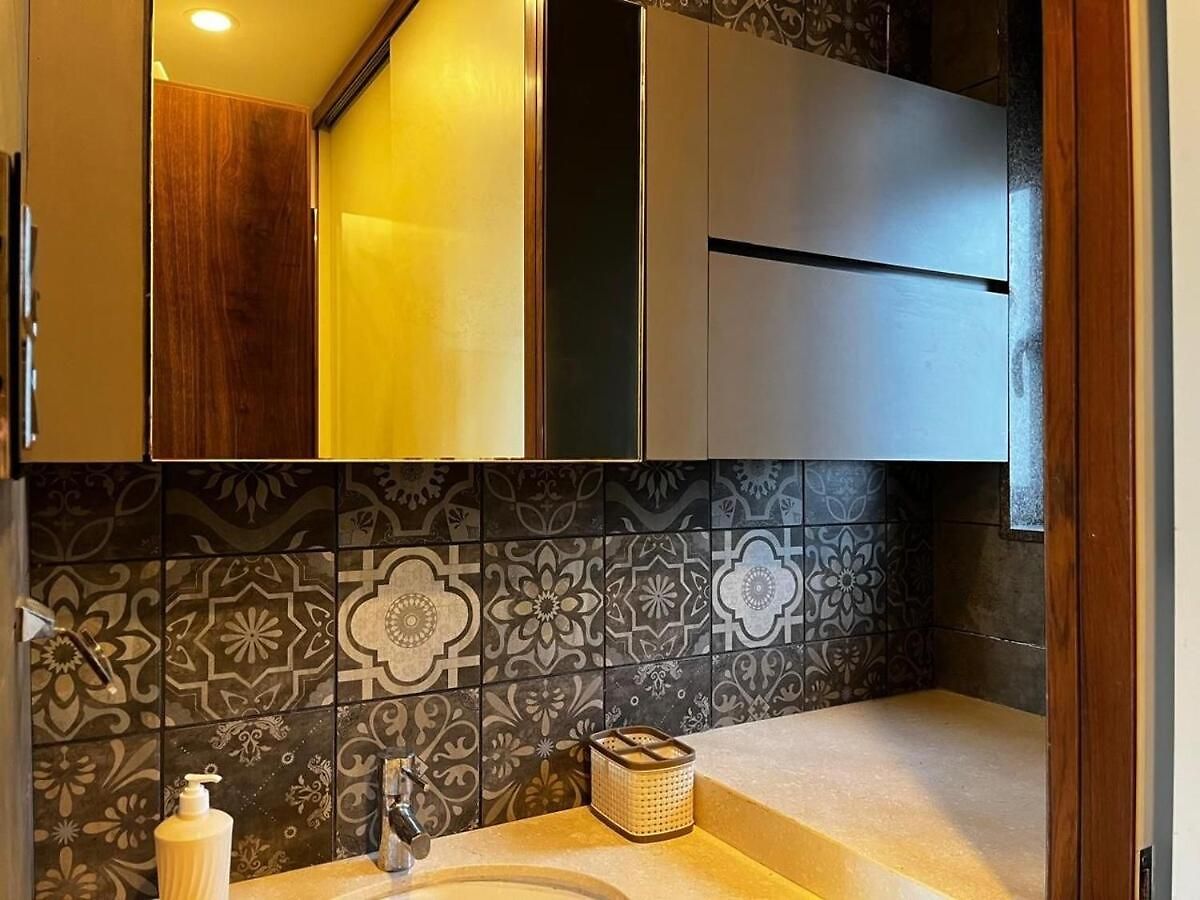 Blue Vista - Lux 5bhk *