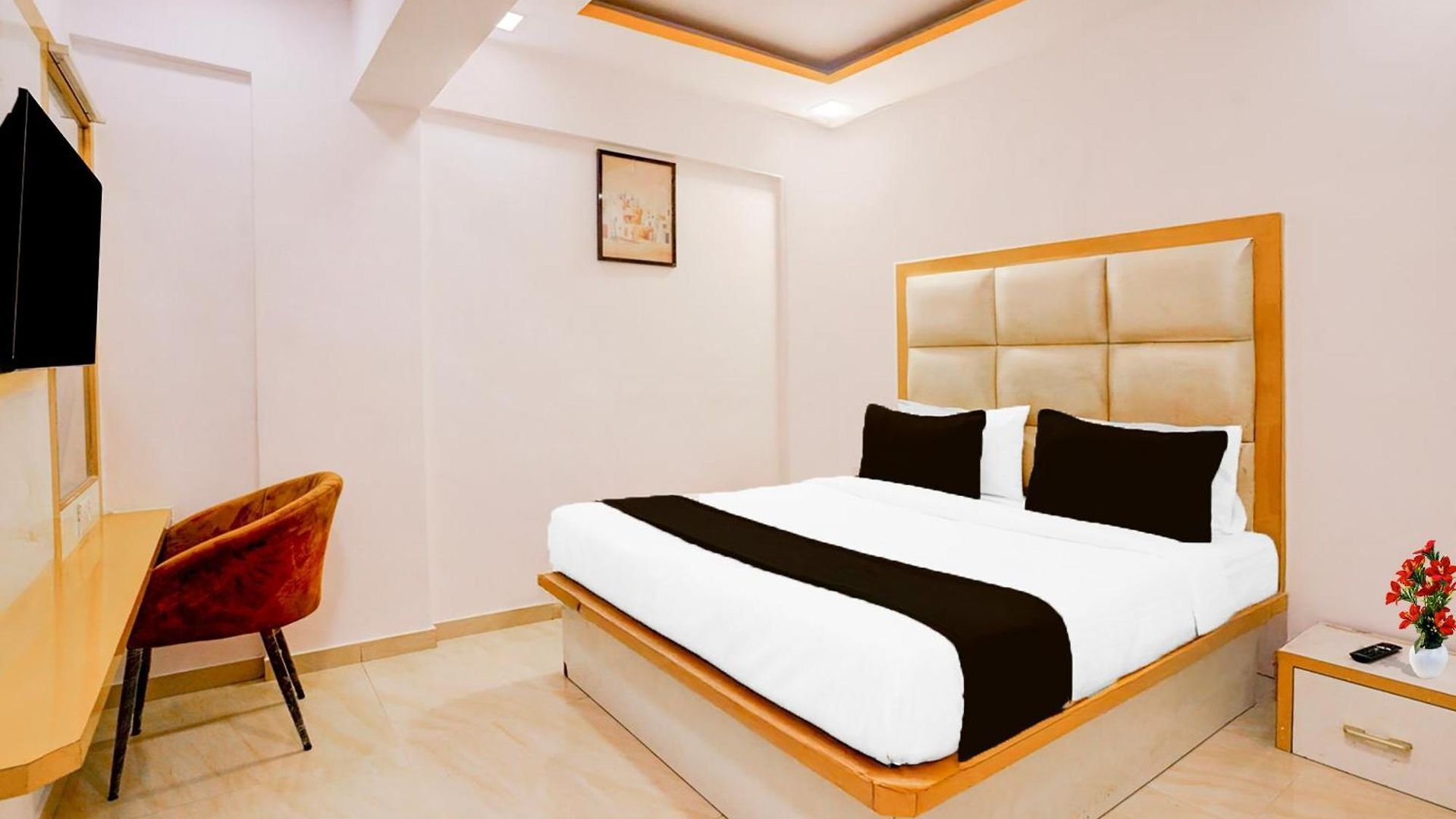 Hotel Collection O Andheri West Near Kokilaben Hospital