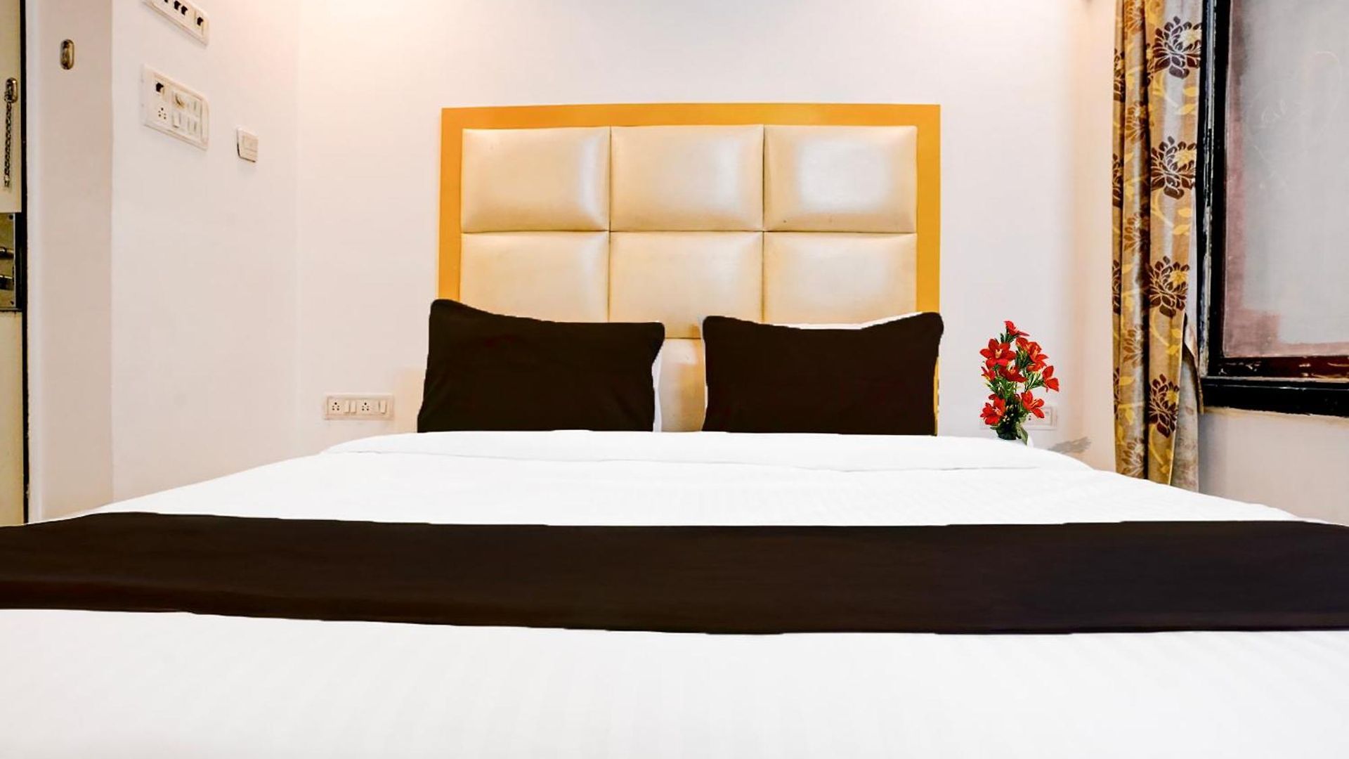 Collection O Andheri West Near Kokilaben Hospital Hotel 3*