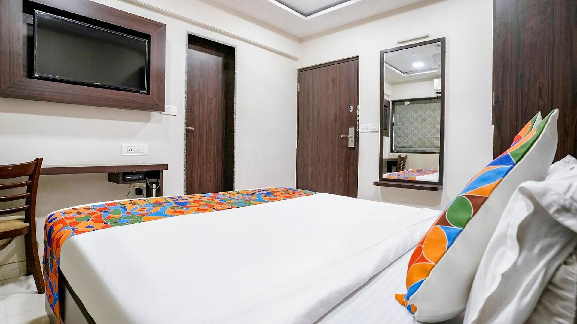 Hotel Fabhotel Kamran Residency - Nr Lbs Marg Mumbai