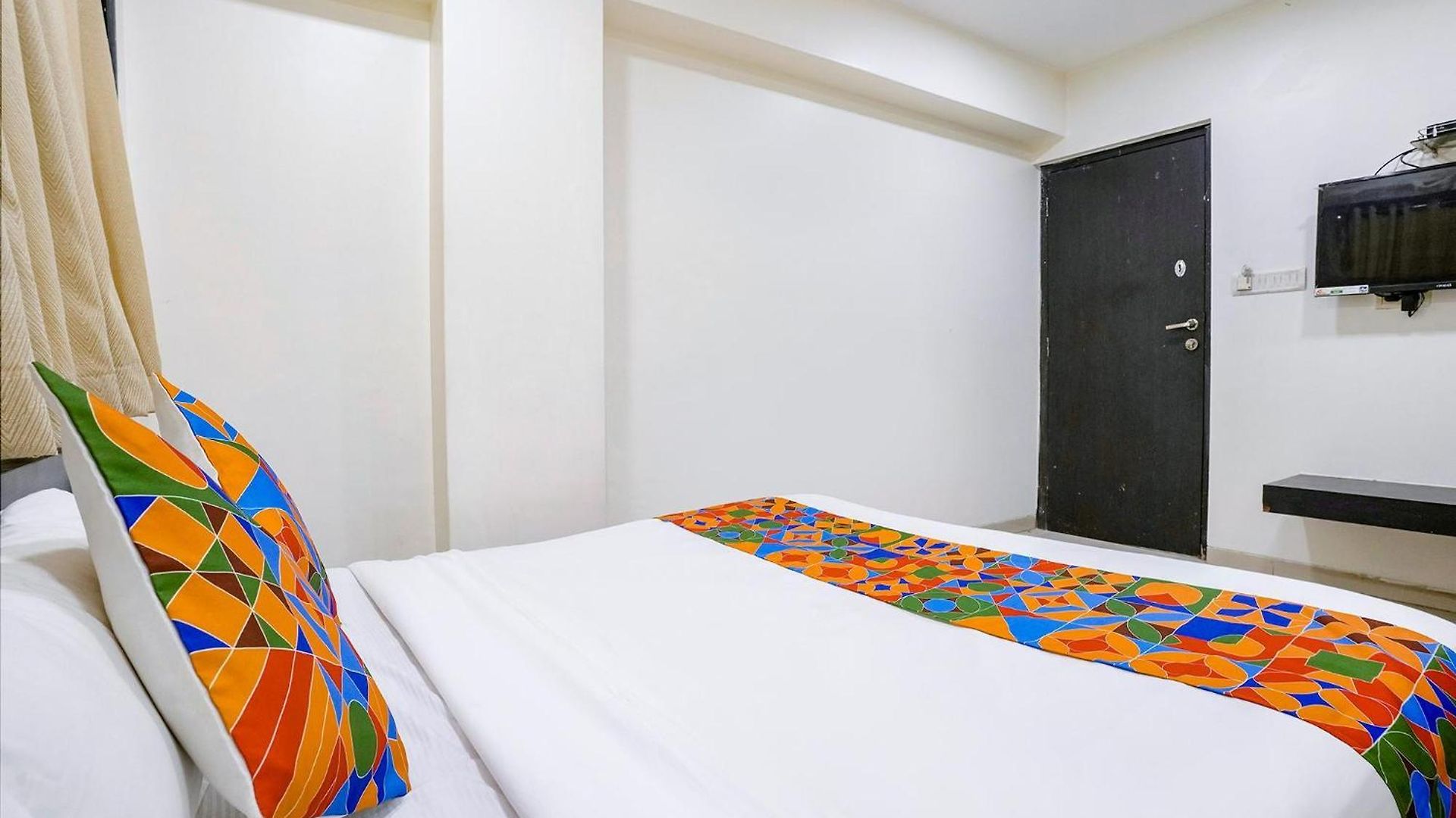 Fabhotel Kamran Residency - Nr Lbs Marg Hotel