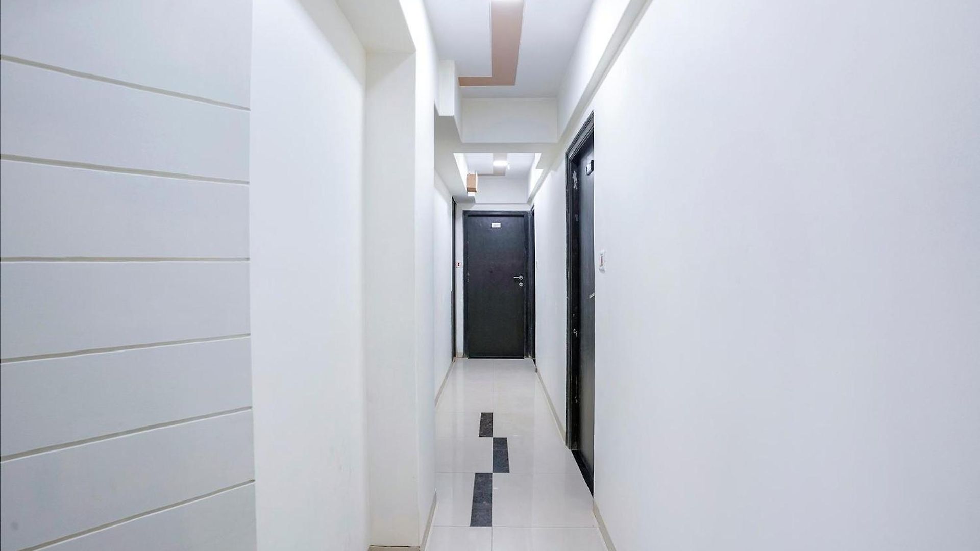 Fabhotel Kamran Residency - Nr Lbs Marg 3*