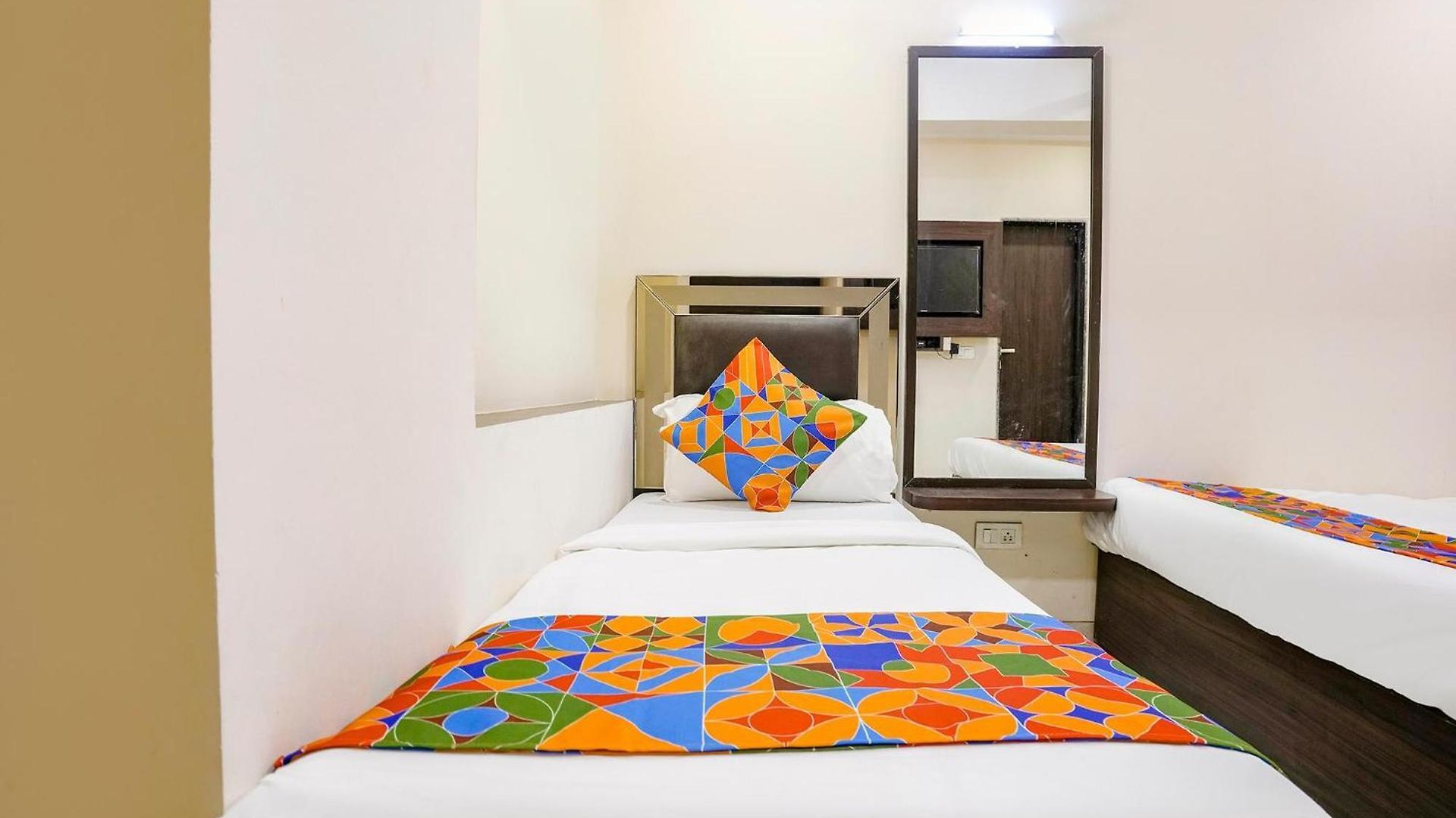 Hotel Fabhotel Kamran Residency - Nr Lbs Marg Mumbai