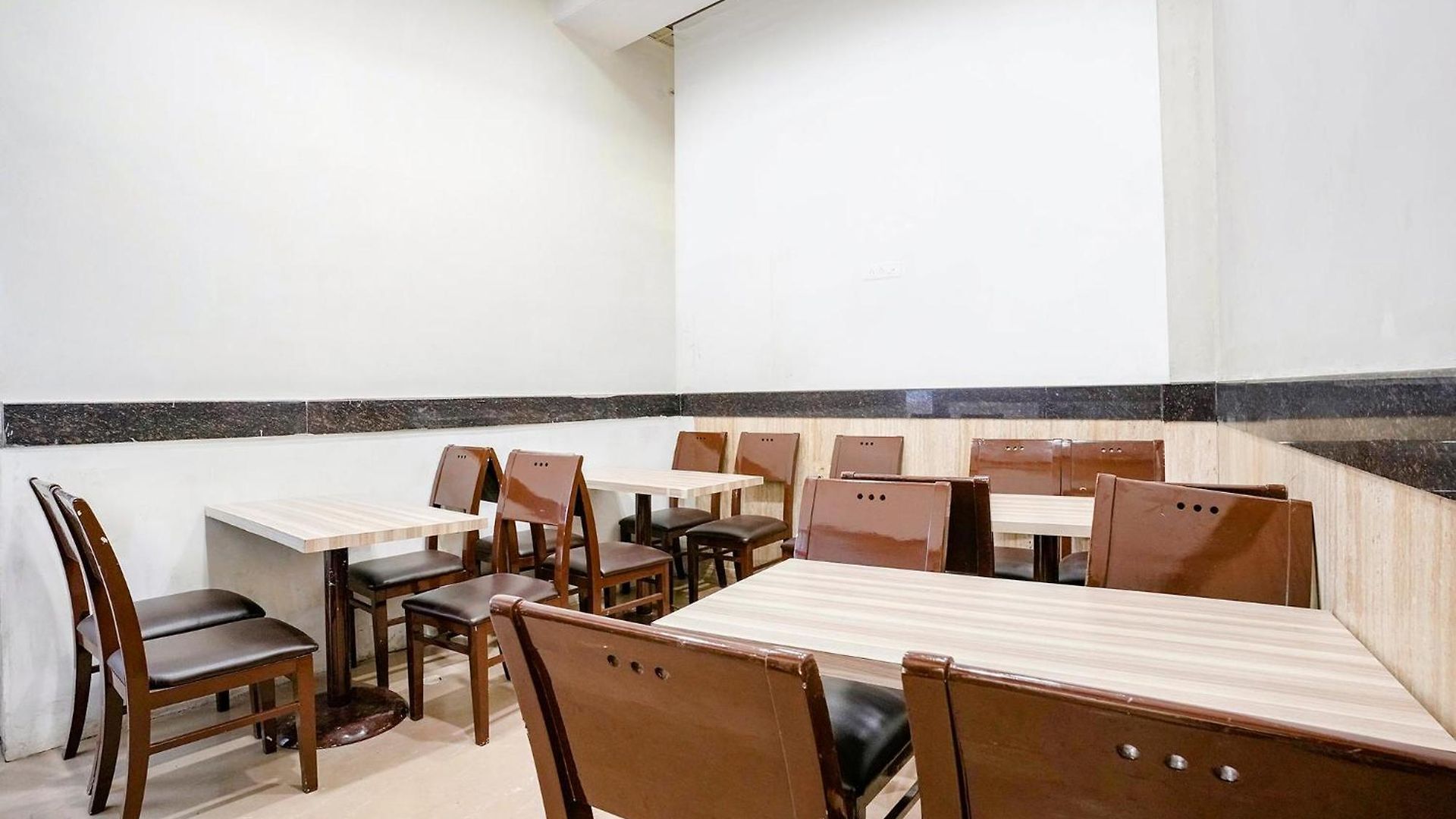 Hotel Fabhotel Kamran Residency - Nr Lbs Marg 3*
