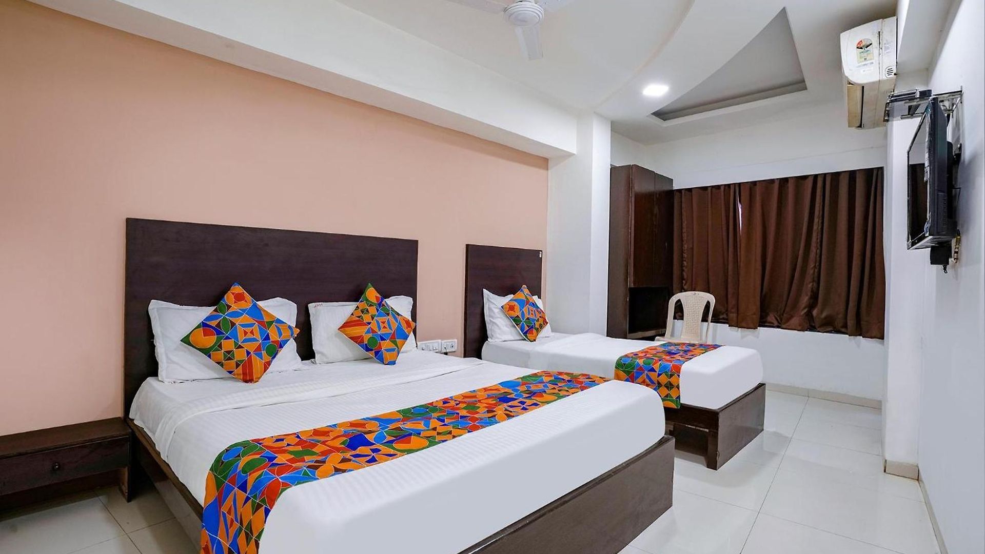 Fabhotel Kamran Residency - Nr Lbs Marg Hotel