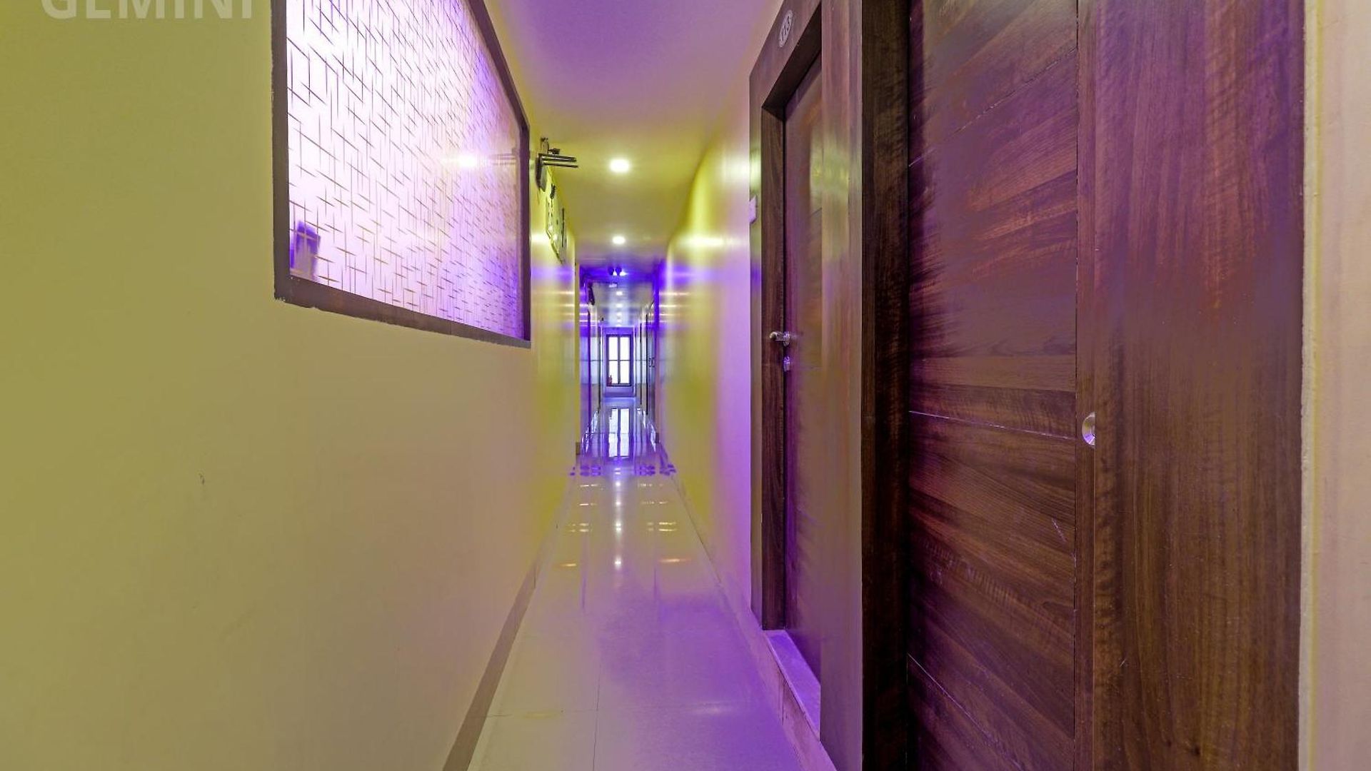 Gemini Hotel 2*